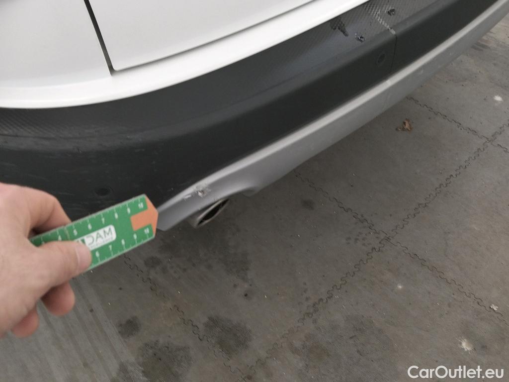  Ford  Kuga FORD  / 2019 / 5P / todoterreno Titanium 2.5 Duratec FHEV 140kW Auto #24