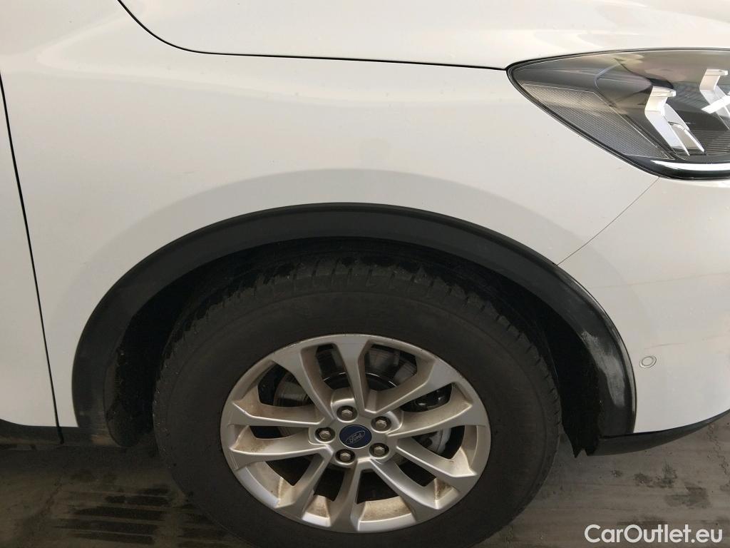  Ford  Kuga FORD  / 2019 / 5P / todoterreno Titanium 2.5 Duratec FHEV 140kW Auto #33