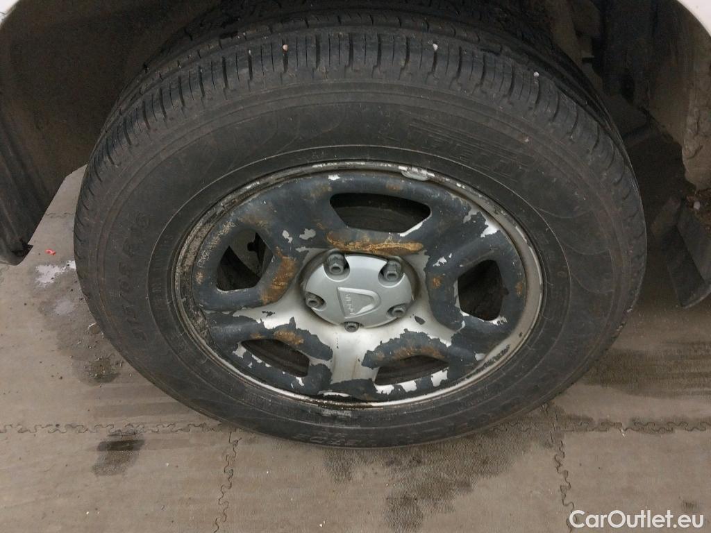  Dacia  Duster DACIA  / 2018 / 5P / todoterreno Essential Blue dCi 85kW (115CV) 4X4 #39