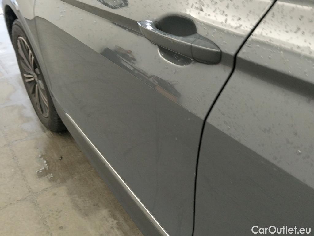  Volkswagen  Tiguan VOLKSWAGEN  / 2020 / 5P / todoterreno Life 2.0 TDI 110kW (150CV) DSG #7