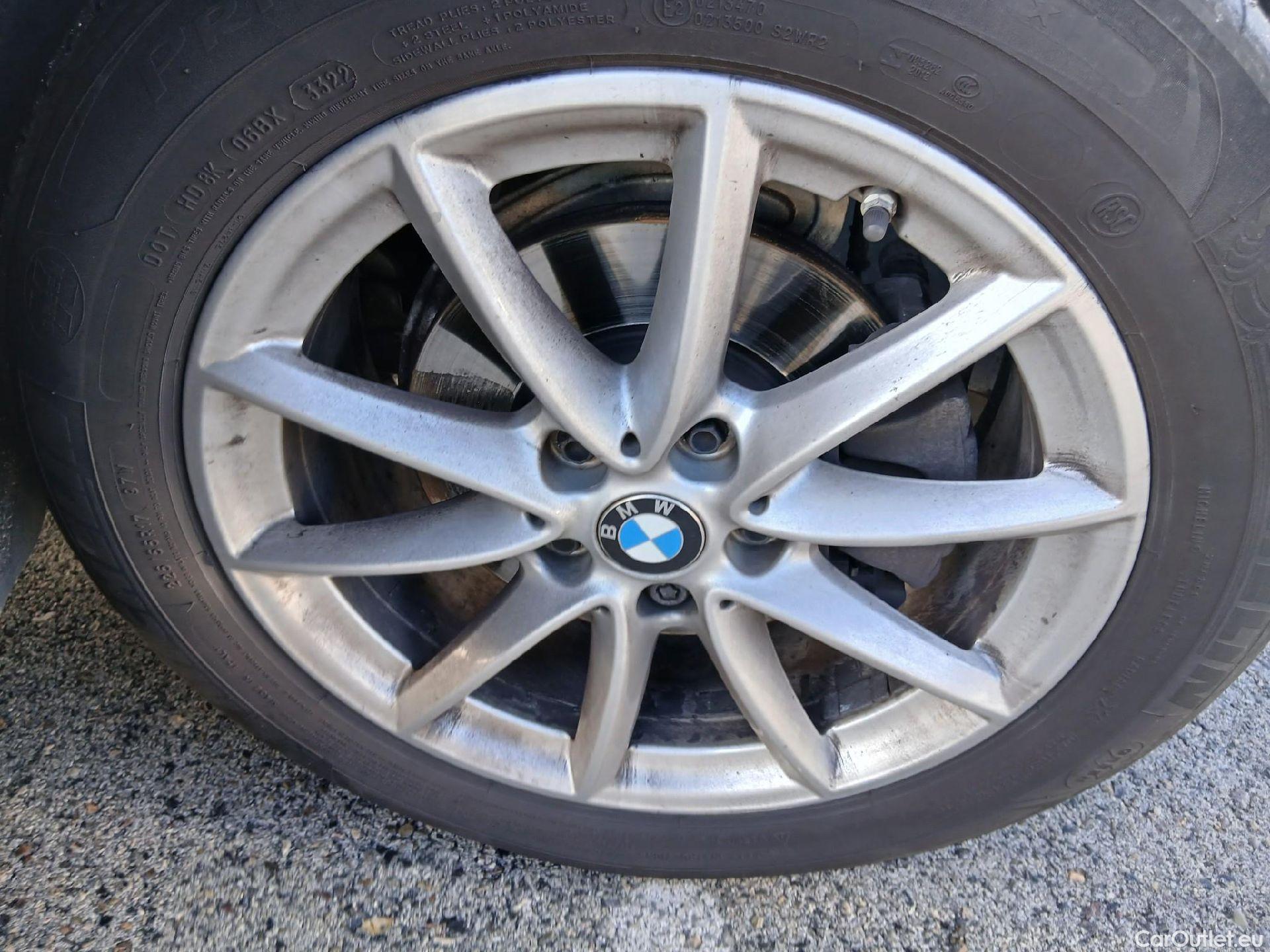  Bmw  X1 BMW  / 2015 / 5P / todoterreno sDrive16d Business #29