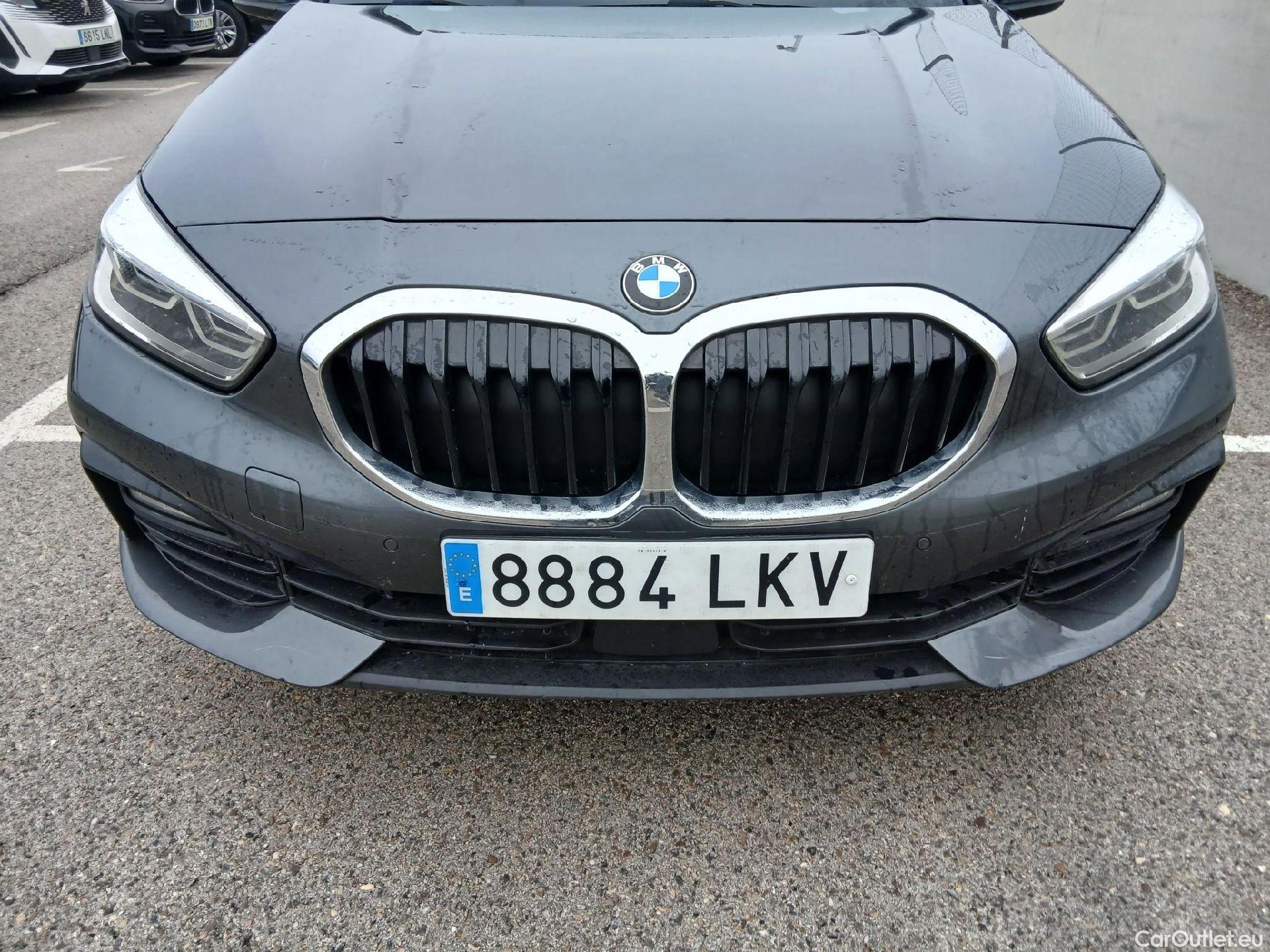  Bmw  Serie 1 BMW  / 2019 / 5P / berlina con portón 118i #8