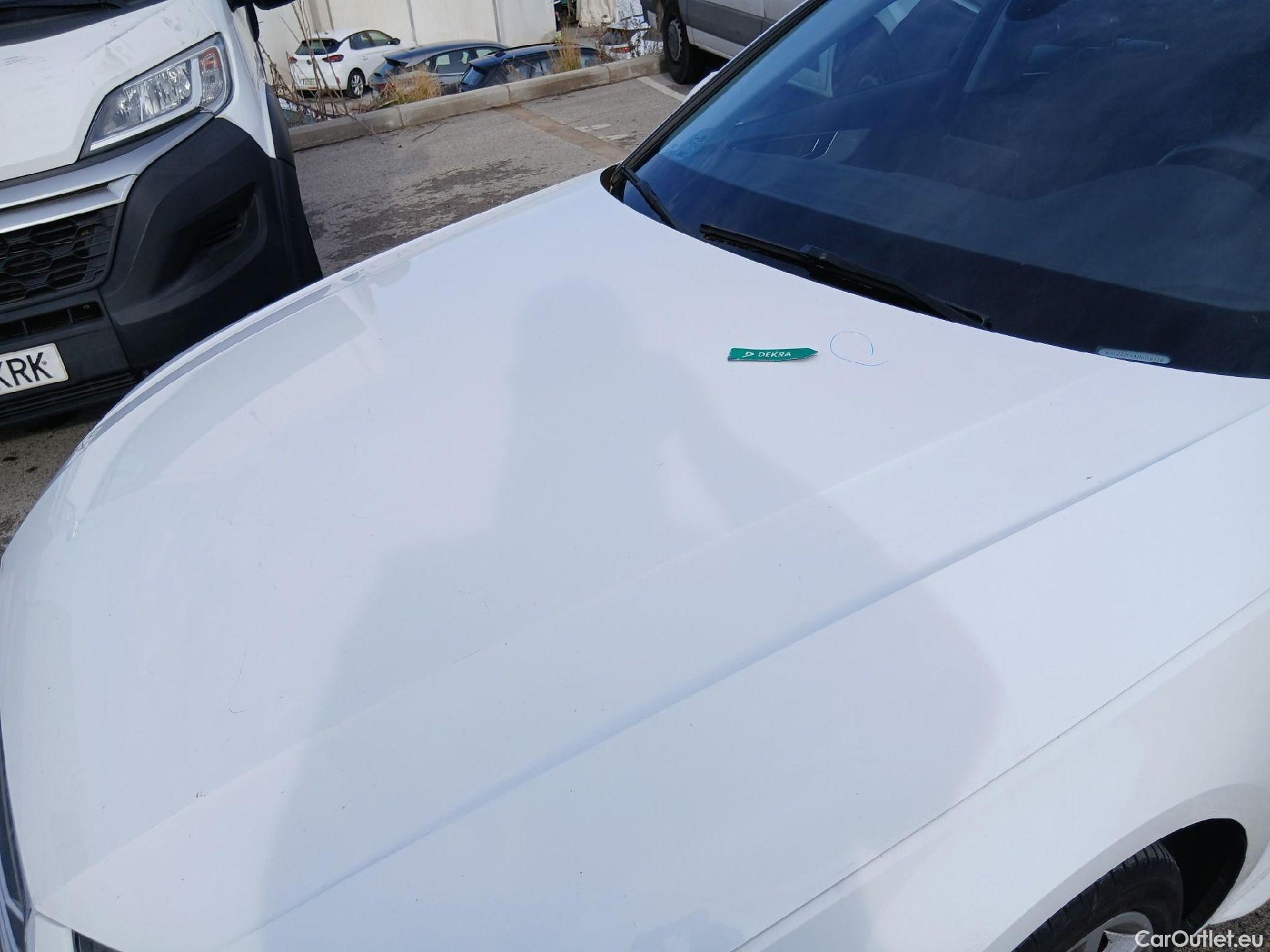  Audi  A4 AUDI  / 2015 / 4P / sedán S line ed 2.0 TDI 140kW quattro S tronic #11