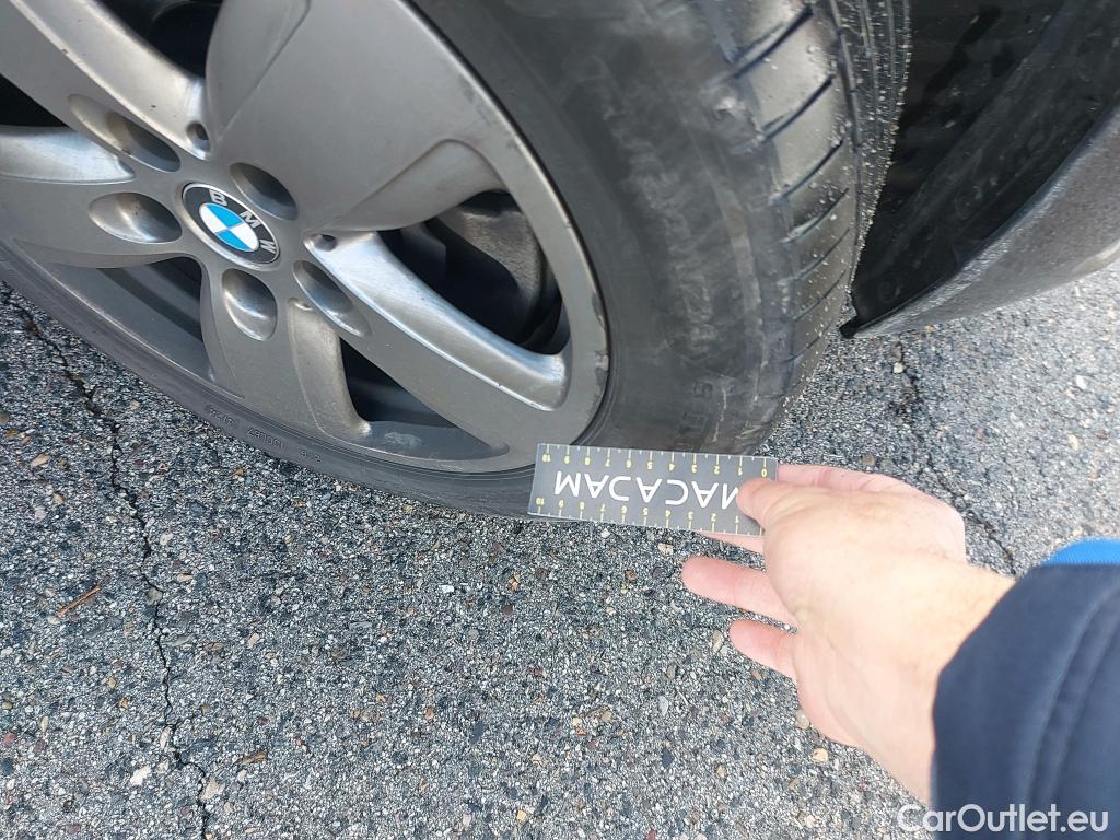  Bmw  Serie 1 BMW  / 2019 / 5P / berlina con portón 116d Corporate Auto. #8