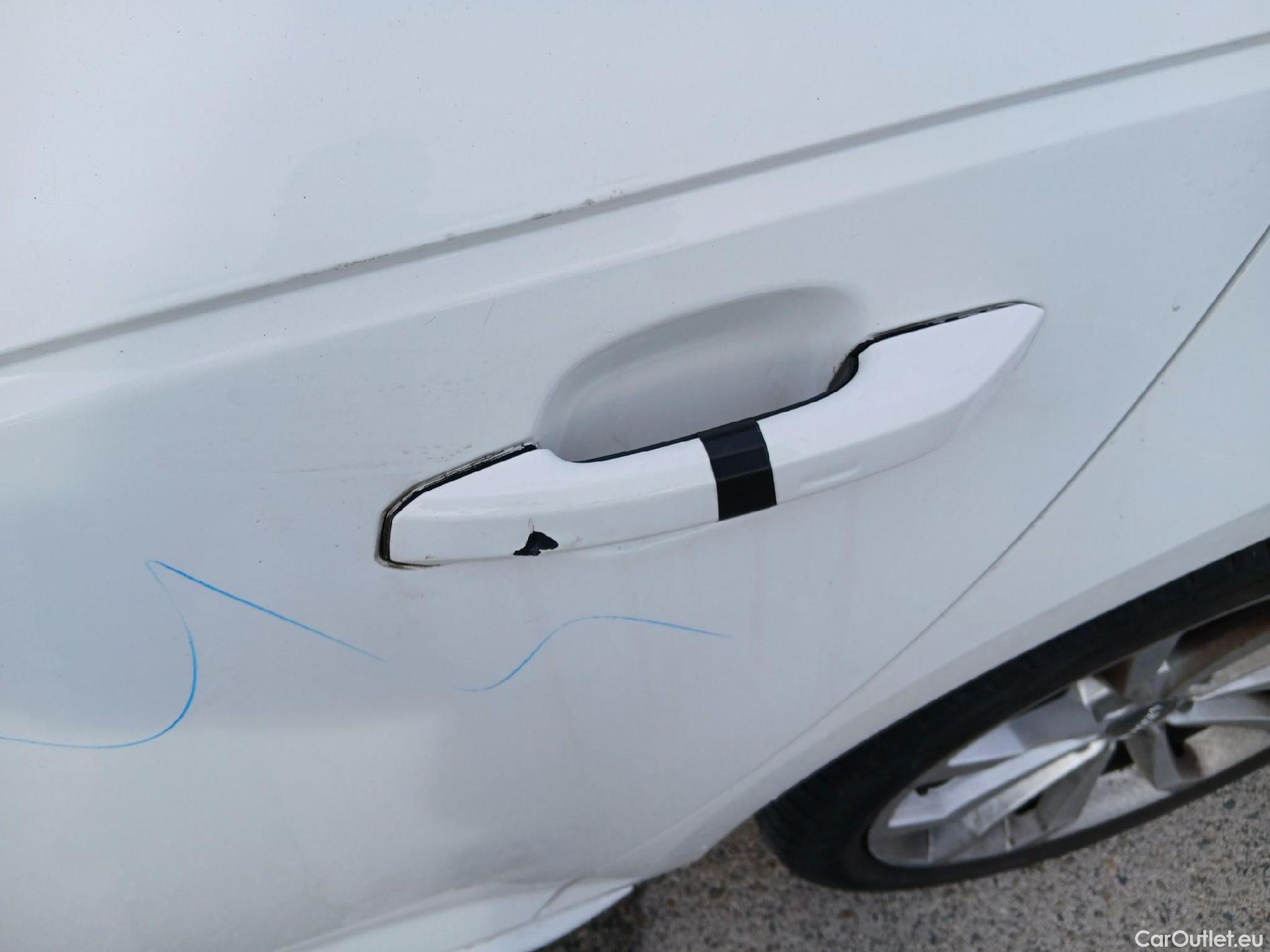  Audi  A4 AUDI  / 2015 / 4P / sedán S line ed 2.0 TDI 140kW quattro S tronic #23