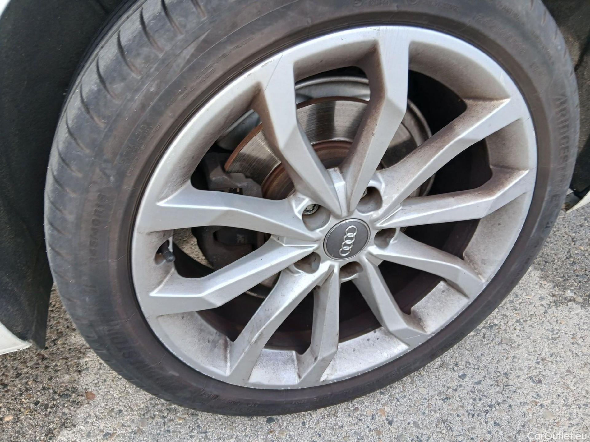  Audi  A4 AUDI  / 2015 / 4P / sedán S line ed 2.0 TDI 140kW quattro S tronic #25