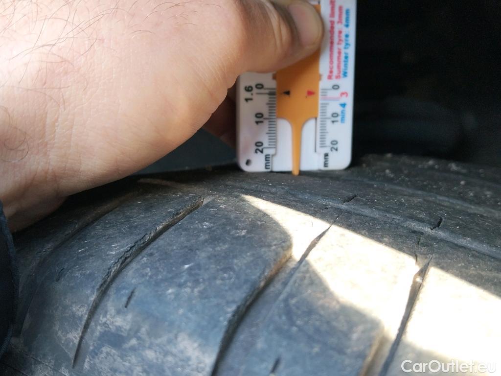  Volkswagen  Tiguan VOLKSWAGEN  Allspace / 2017 / 5P / todoterreno Sport 2.0 TDI 110kW (150CV) 4Motion DSG #4