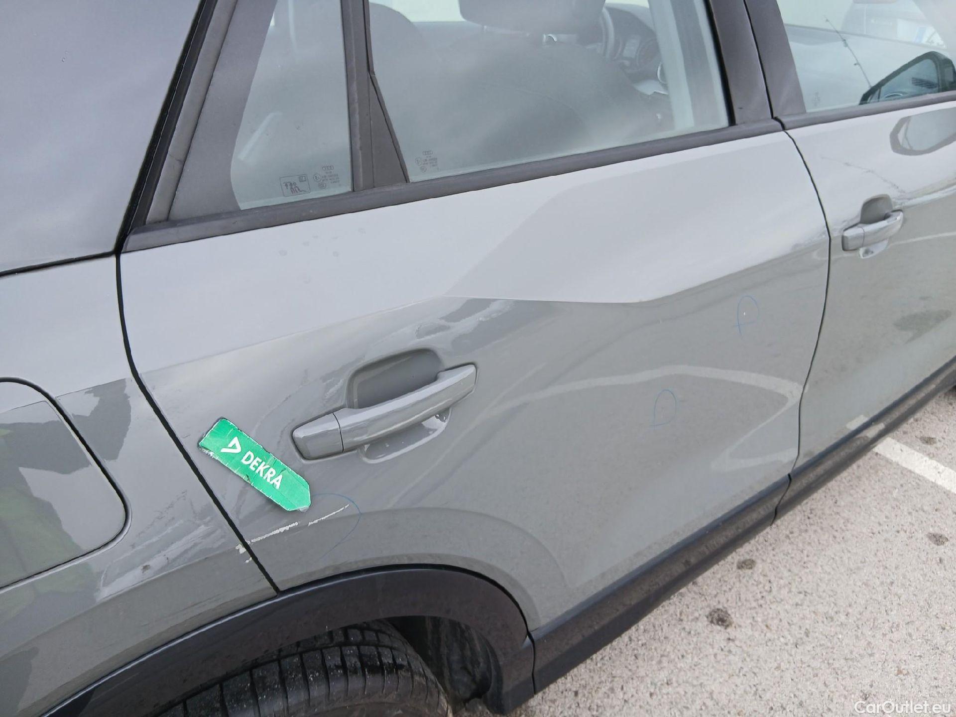  Audi  Q2 AUDI  / 2016 / 5P / todoterreno Design 30 TFSI 85kW (116CV) #32