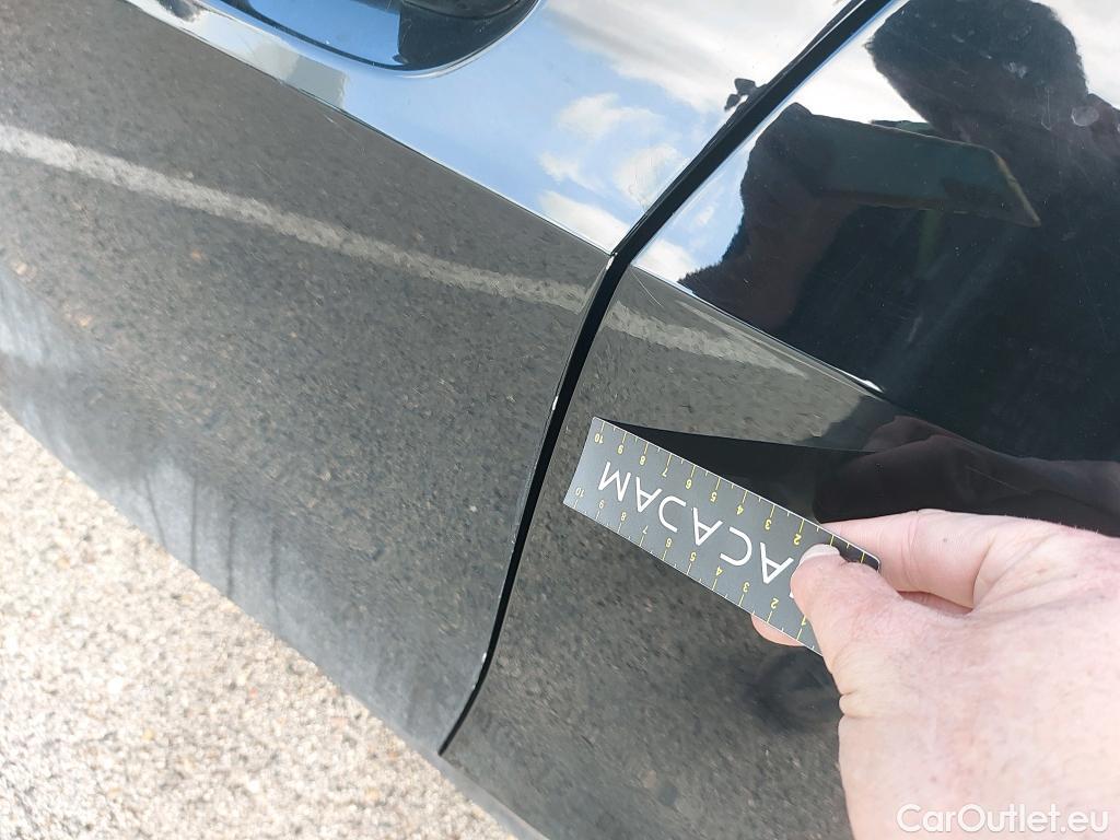  Bmw  Serie 1 BMW  / 2019 / 5P / berlina con portón 116d Corporate Auto. #4