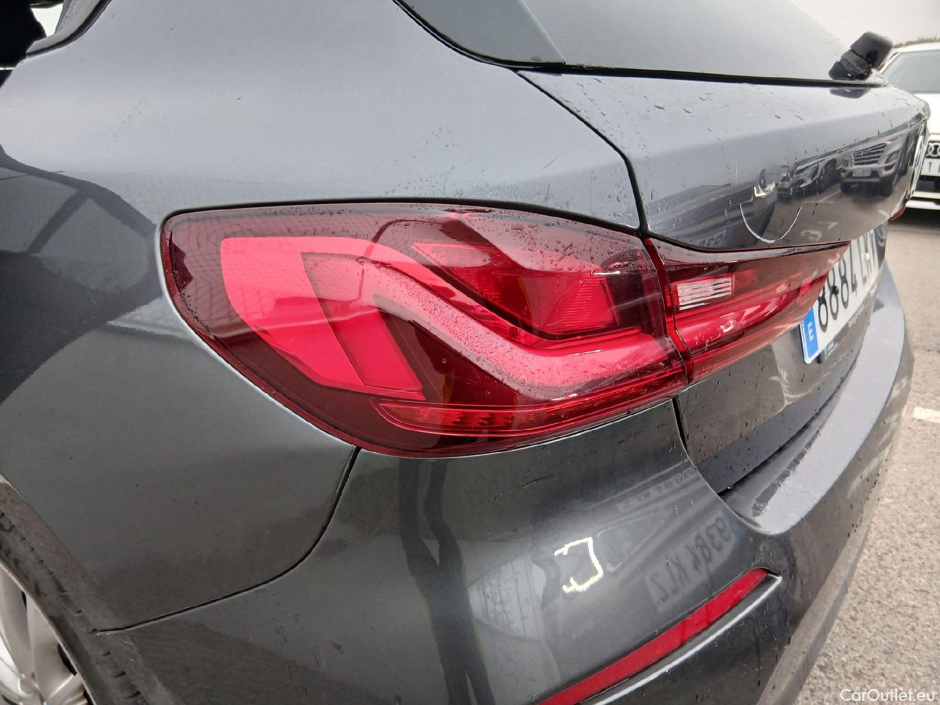  Bmw  Serie 1 BMW  / 2019 / 5P / berlina con portón 118i #43