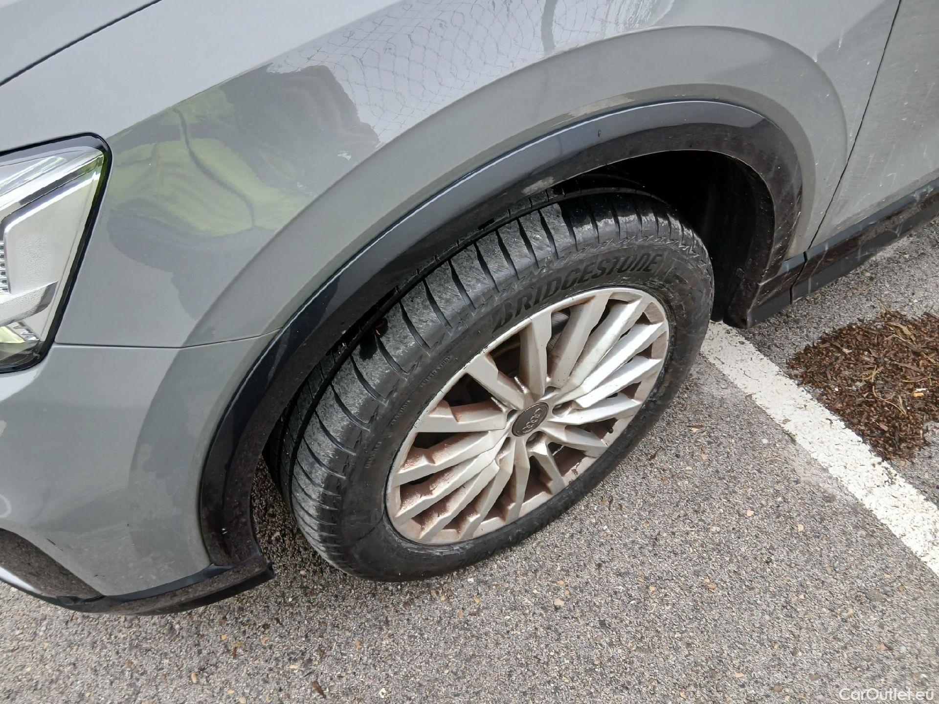  Audi  Q2 AUDI  / 2016 / 5P / todoterreno Design 30 TFSI 85kW (116CV) #11