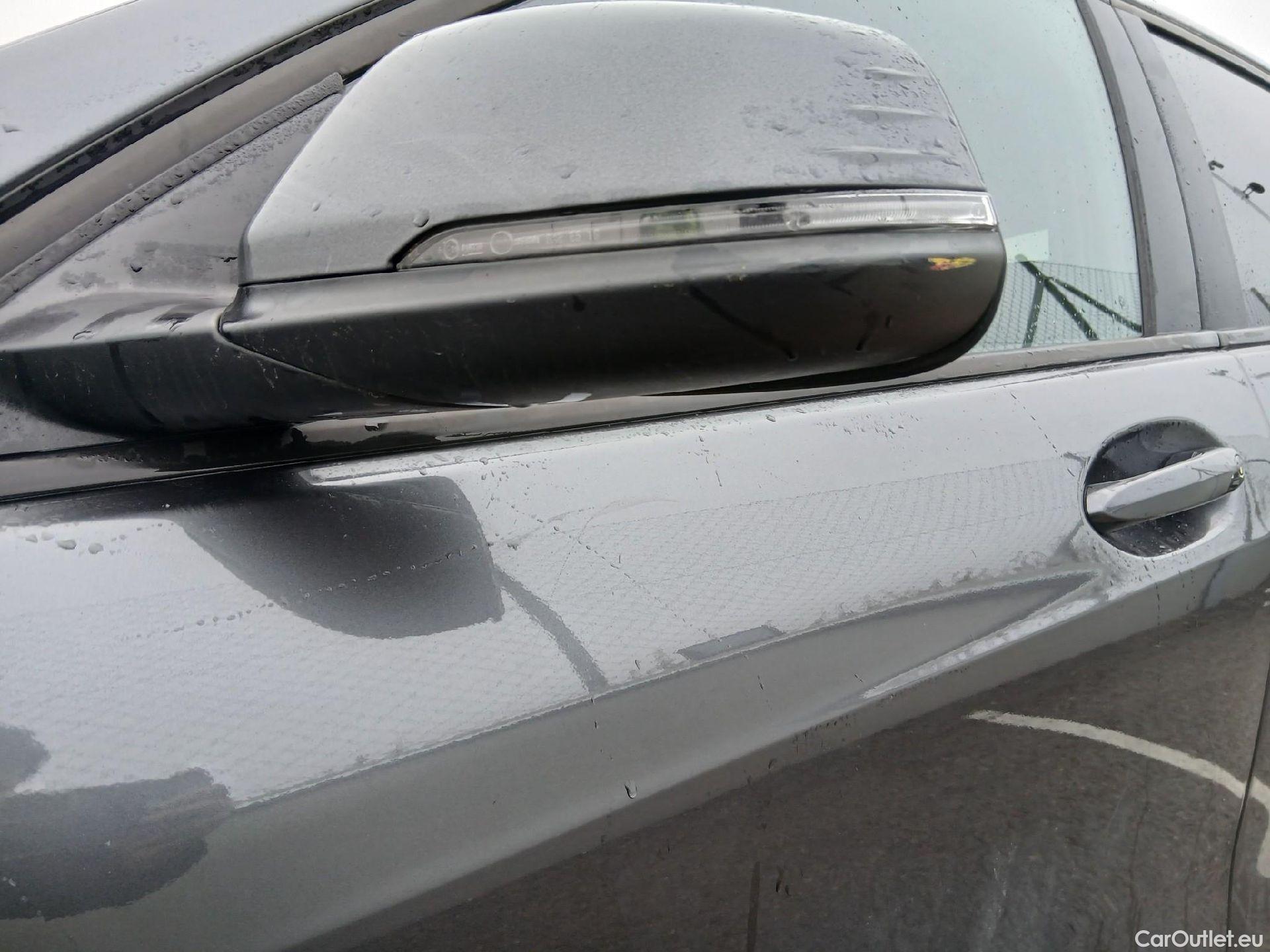  Bmw  Serie 1 BMW  / 2019 / 5P / berlina con portón 118i #12