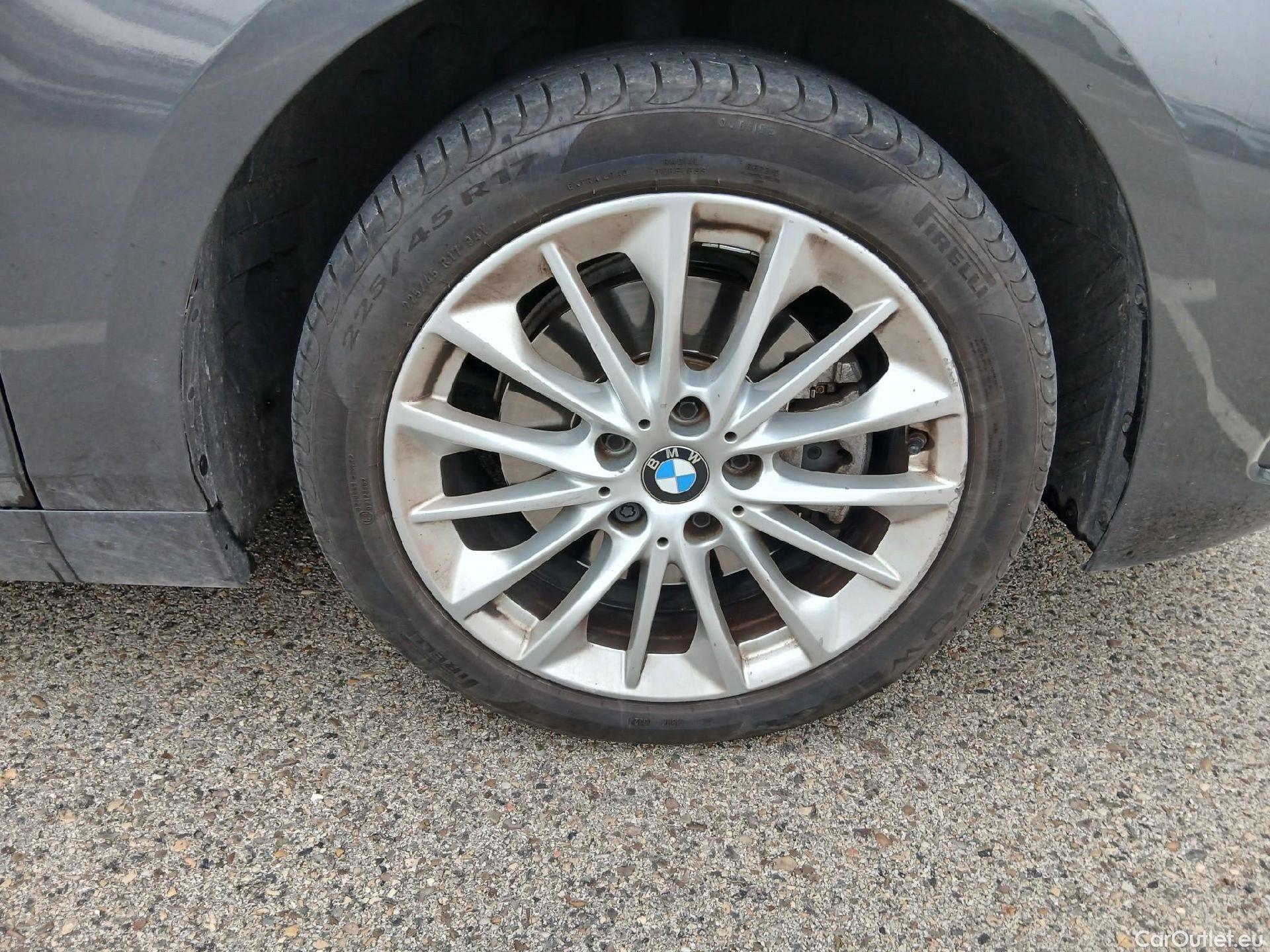  Bmw  Serie 1 BMW  / 2019 / 5P / berlina con portón 118i #45