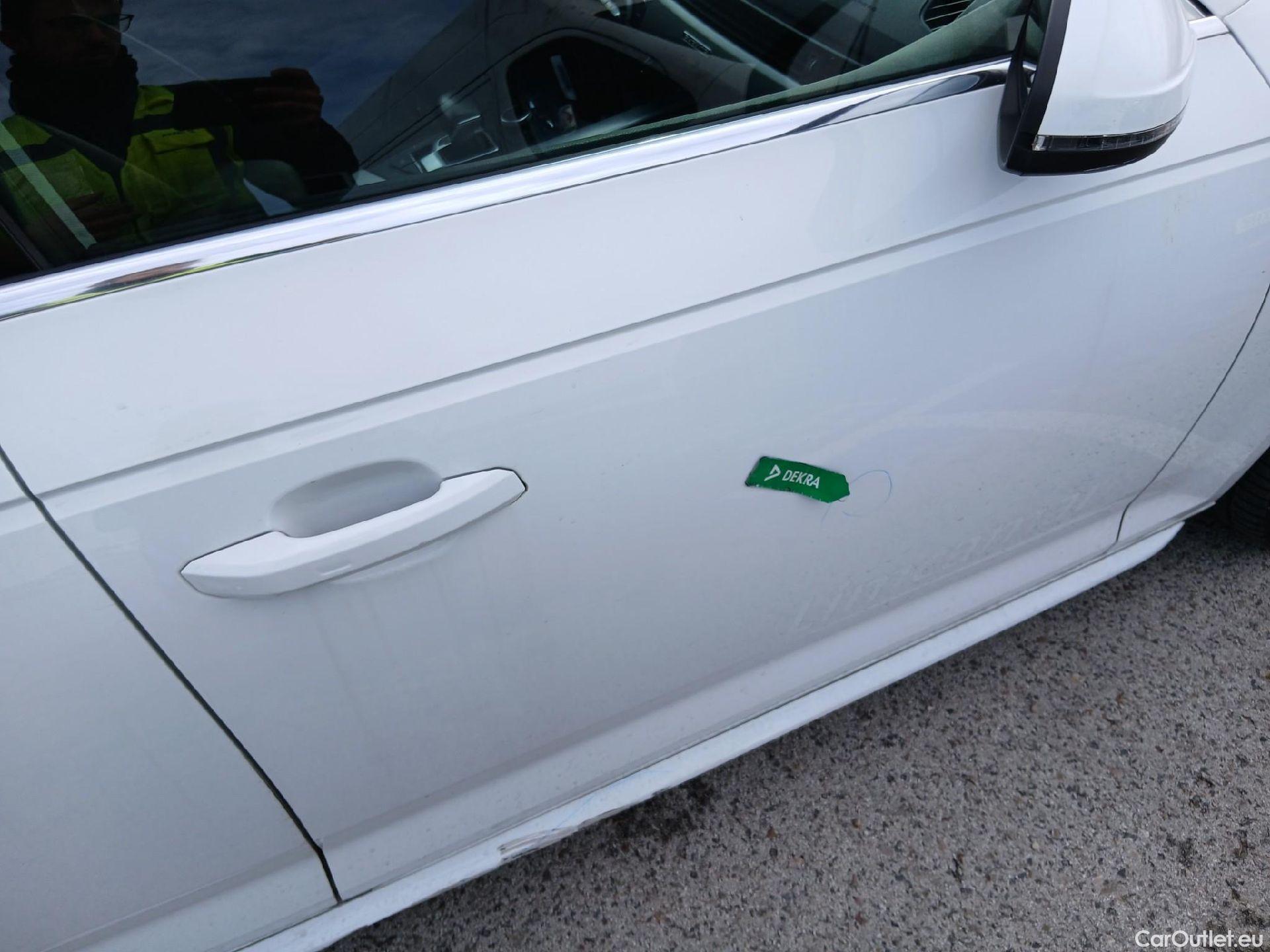  Audi  A4 AUDI  / 2015 / 4P / sedán S line ed 2.0 TDI 140kW quattro S tronic #37