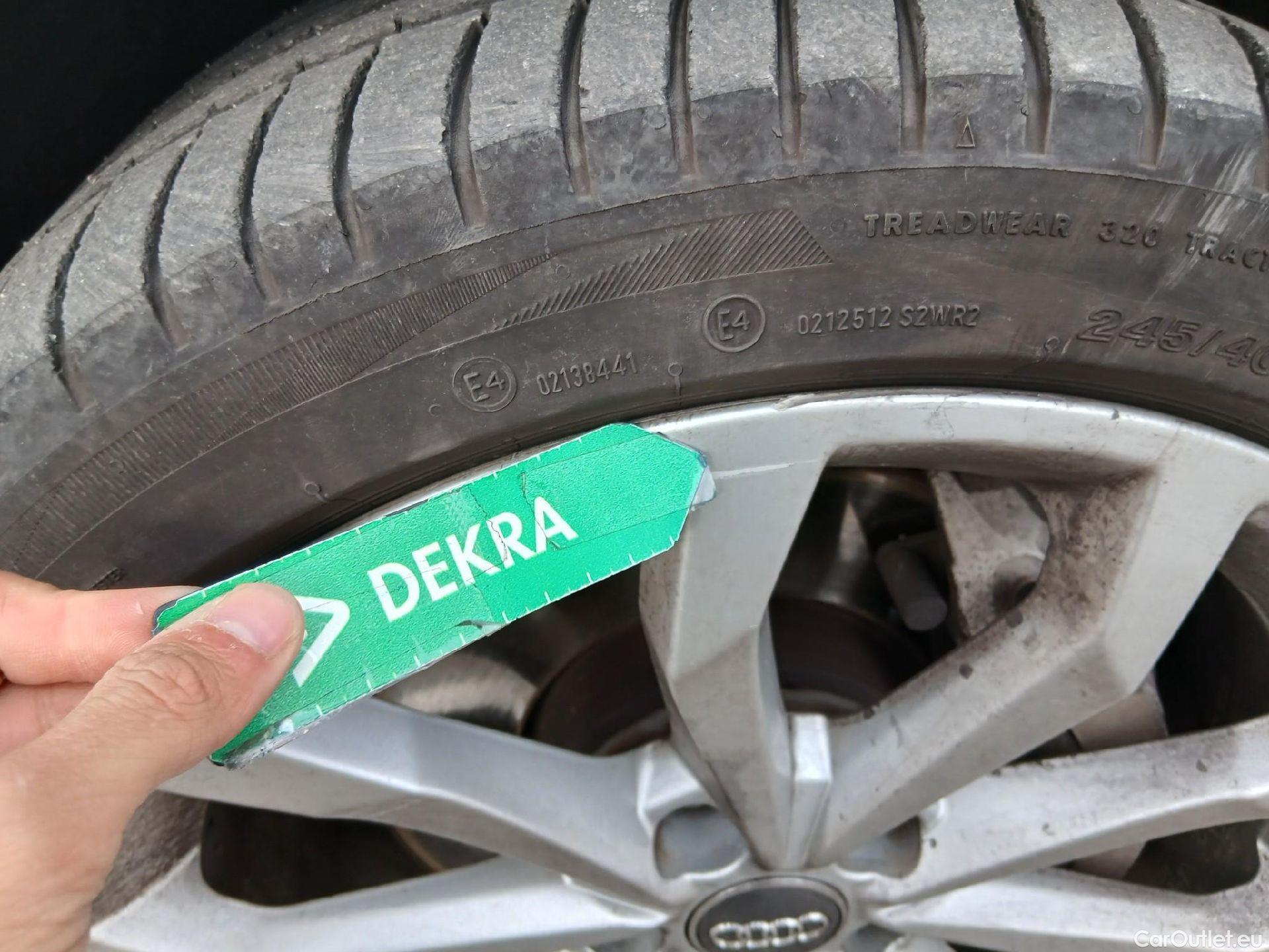  Audi  A4 AUDI  / 2015 / 4P / sedán S line ed 2.0 TDI 140kW quattro S tronic #14