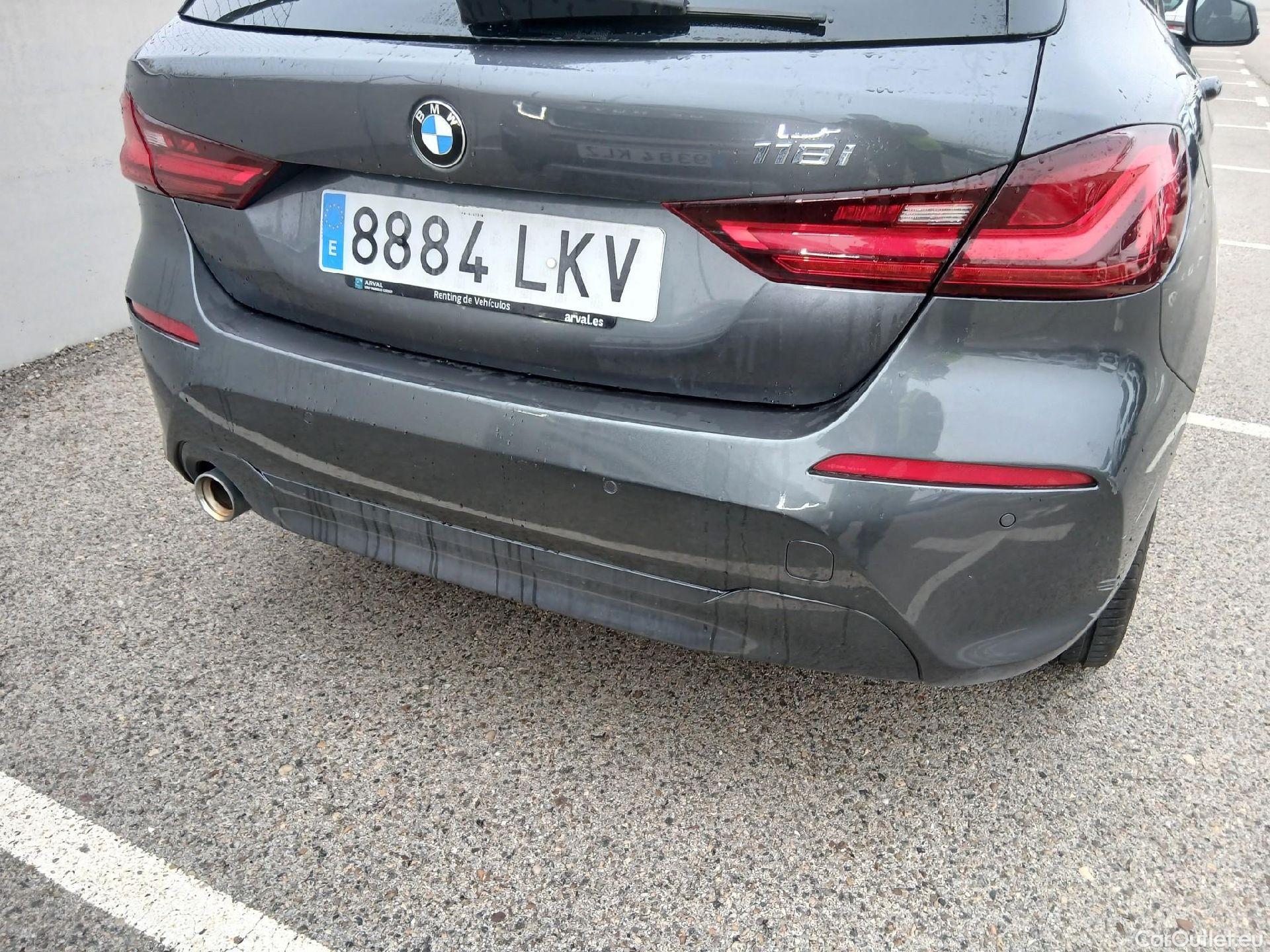  Bmw  Serie 1 BMW  / 2019 / 5P / berlina con portón 118i #23