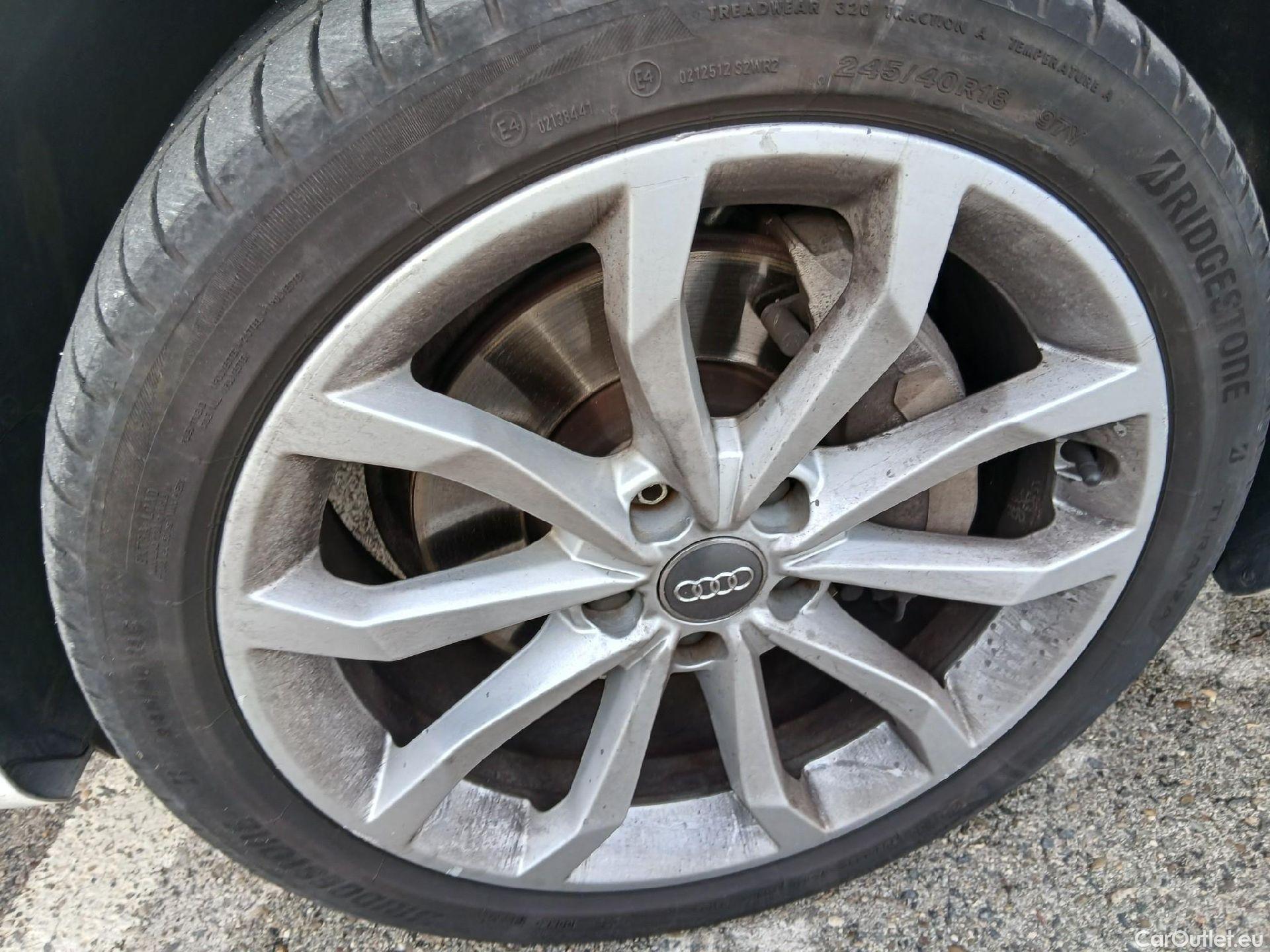  Audi  A4 AUDI  / 2015 / 4P / sedán S line ed 2.0 TDI 140kW quattro S tronic #13