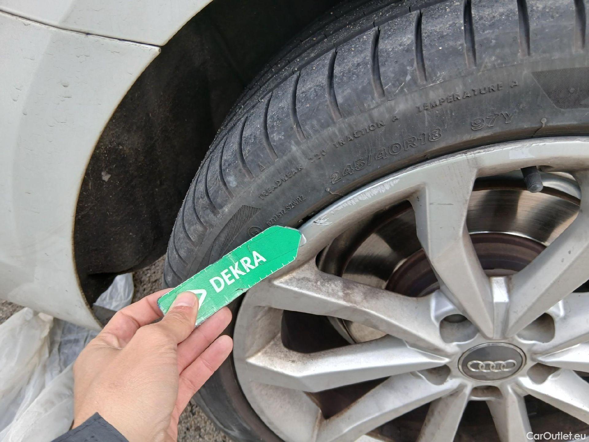  Audi  A4 AUDI  / 2015 / 4P / sedán S line ed 2.0 TDI 140kW quattro S tronic #30