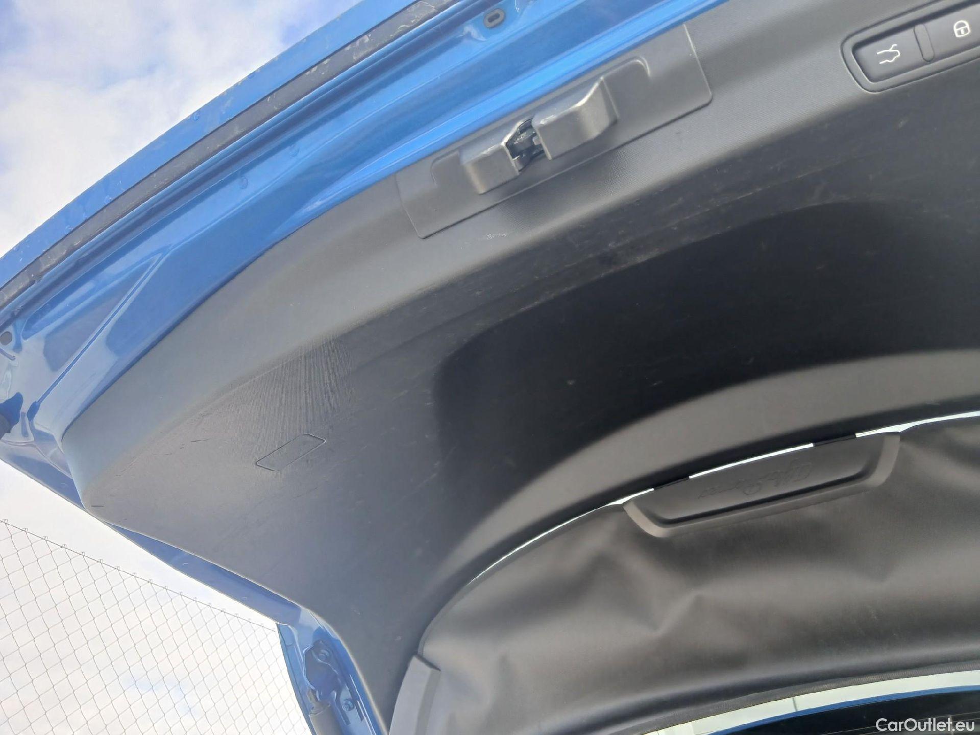  Alfa Romeo   STELVIO Alfa Romeo / 2017 / 5P / todoterreno 2.0 Gasolina 206kW (280CV) Executive AWD #2