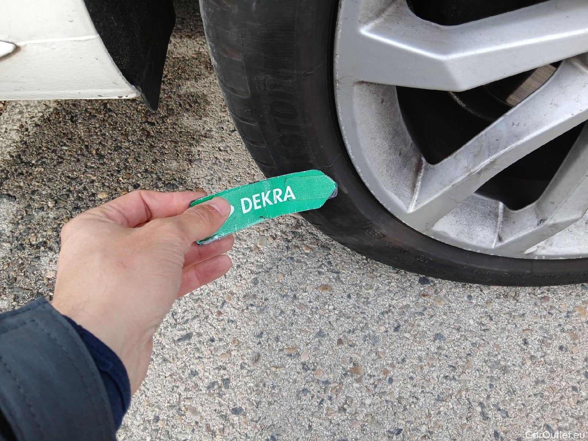  Audi  A4 AUDI  / 2015 / 4P / sedán S line ed 2.0 TDI 140kW quattro S tronic #24