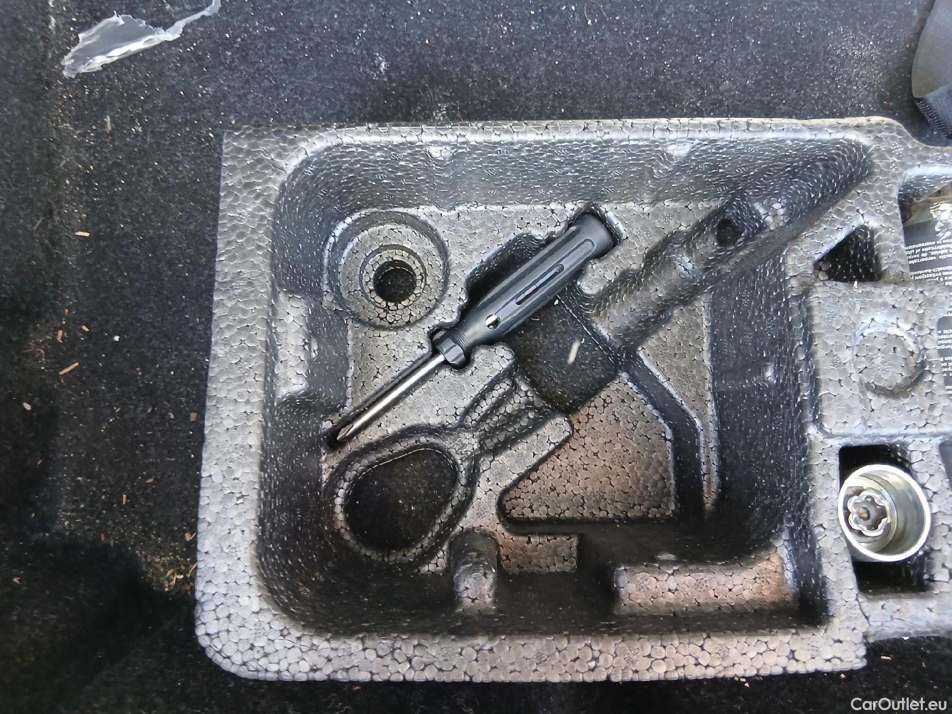  Bmw  X1 BMW  / 2015 / 5P / todoterreno sDrive16d Business #3