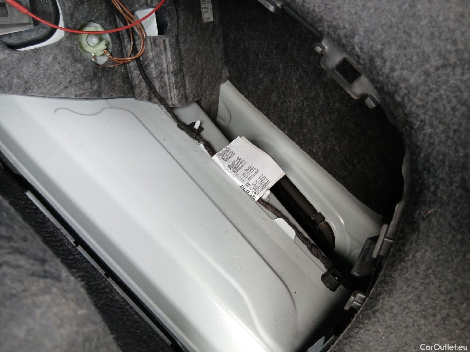  Audi  A4 AUDI  / 2015 / 4P / sedán S line ed 2.0 TDI 140kW quattro S tronic #3