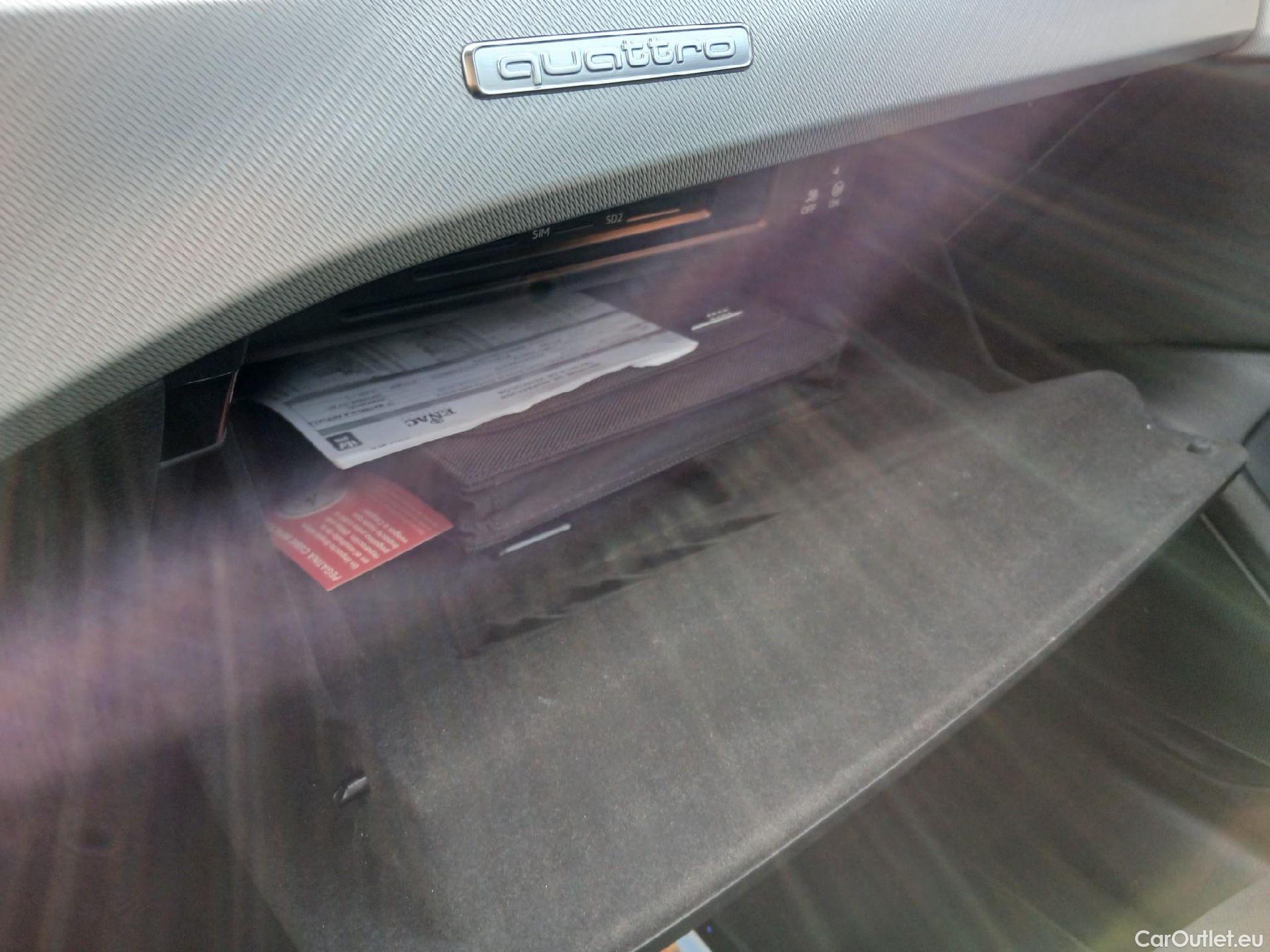  Audi  A4 AUDI  / 2015 / 4P / sedán S line ed 2.0 TDI 140kW quattro S tronic #1