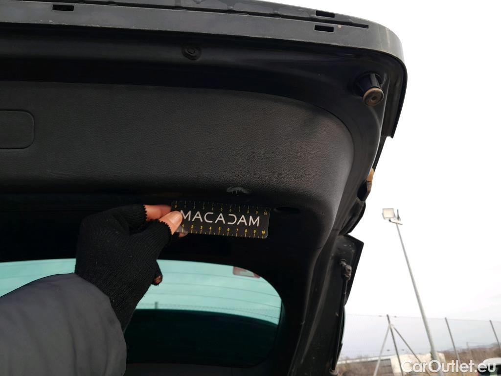  KIA  Sportage KIA  1.6MHEV Drive 100kW(136CV) 4x2(Crist Tintados)(CX) #31