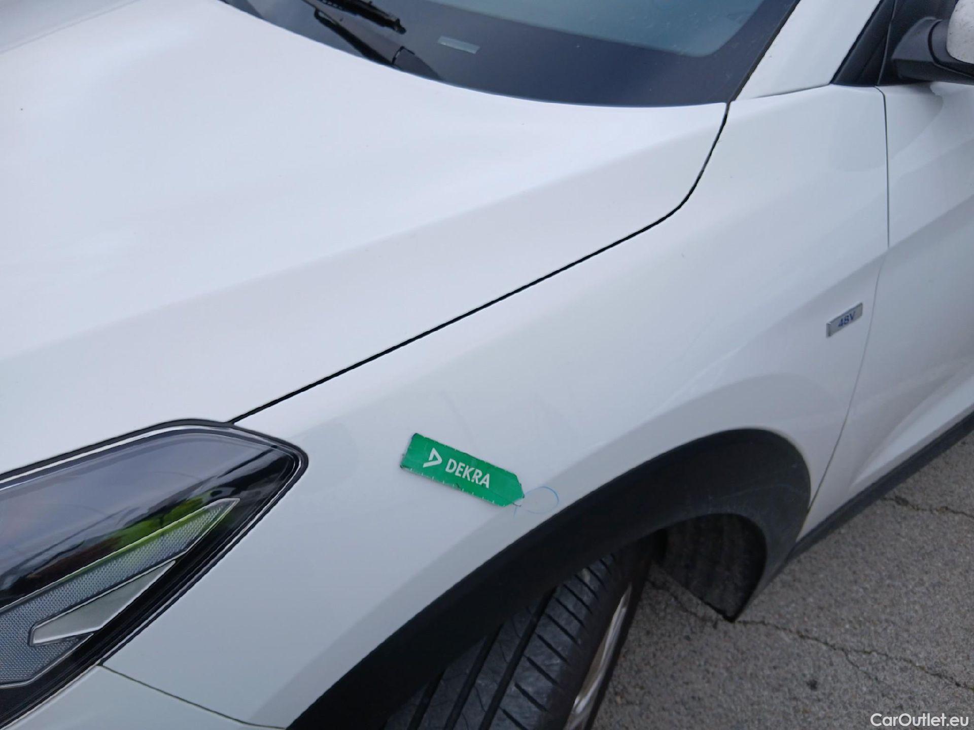  Hyundai  Tucson HYUNDAI  / 2018 / 5P / todoterreno 1.6 CRDI 85kW (116CV) 48V SLE 4X2(SP)(SL) #12