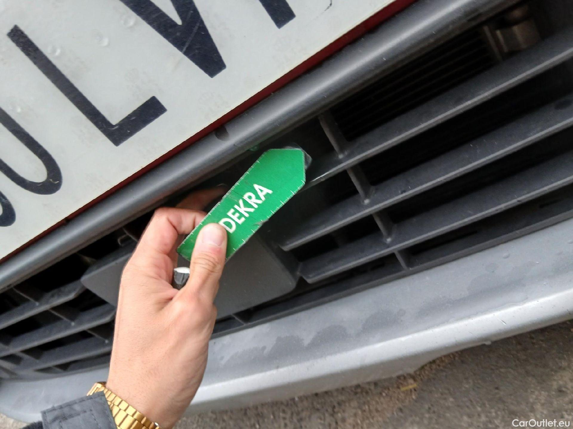  KIA  Niro KIA  / 2019 / 5P / crossover 1.6 GDi PHEV 104kW (141CV) Drive #6