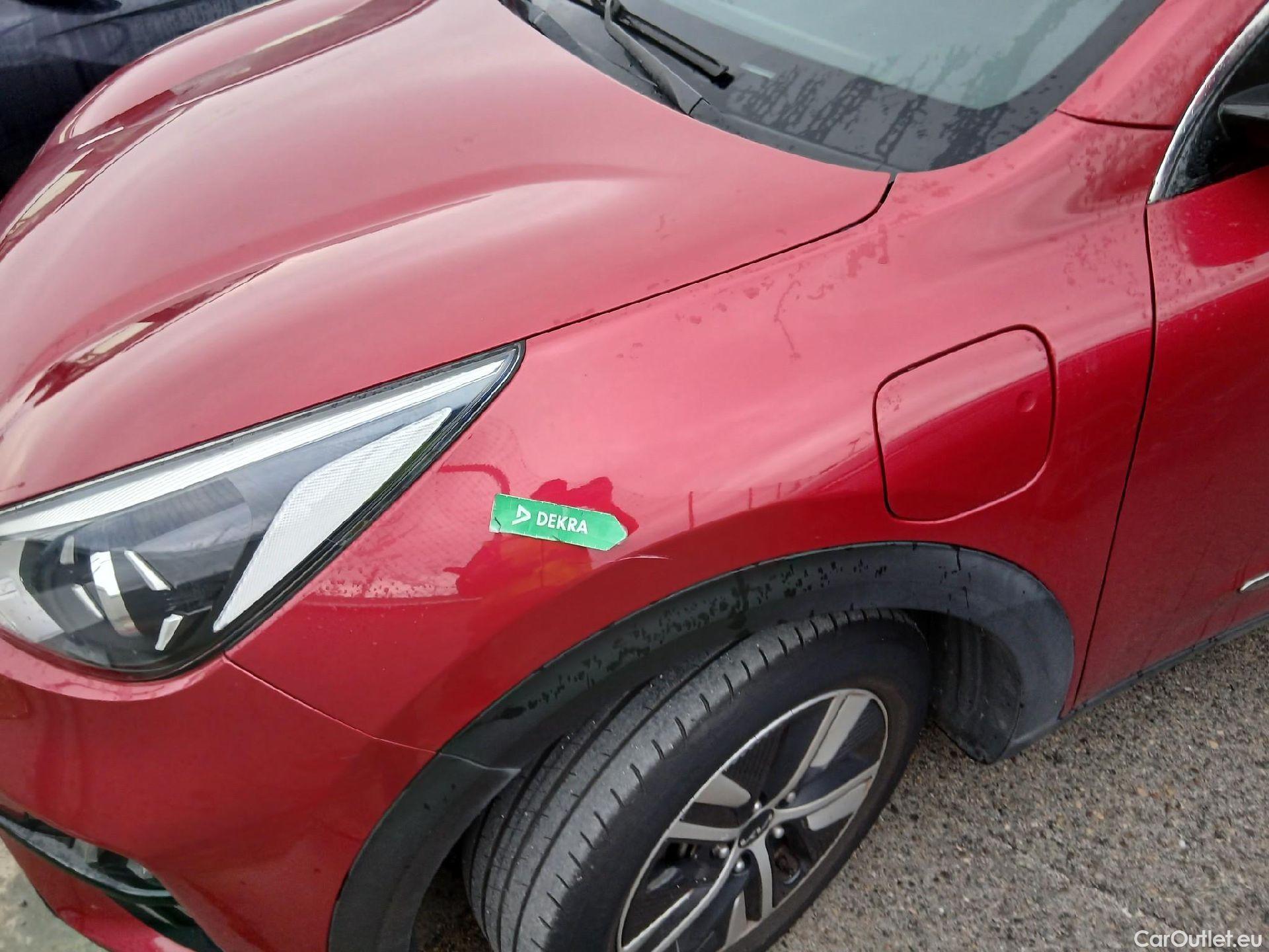  KIA  Niro KIA  / 2019 / 5P / crossover 1.6 GDi PHEV 104kW (141CV) Drive #10