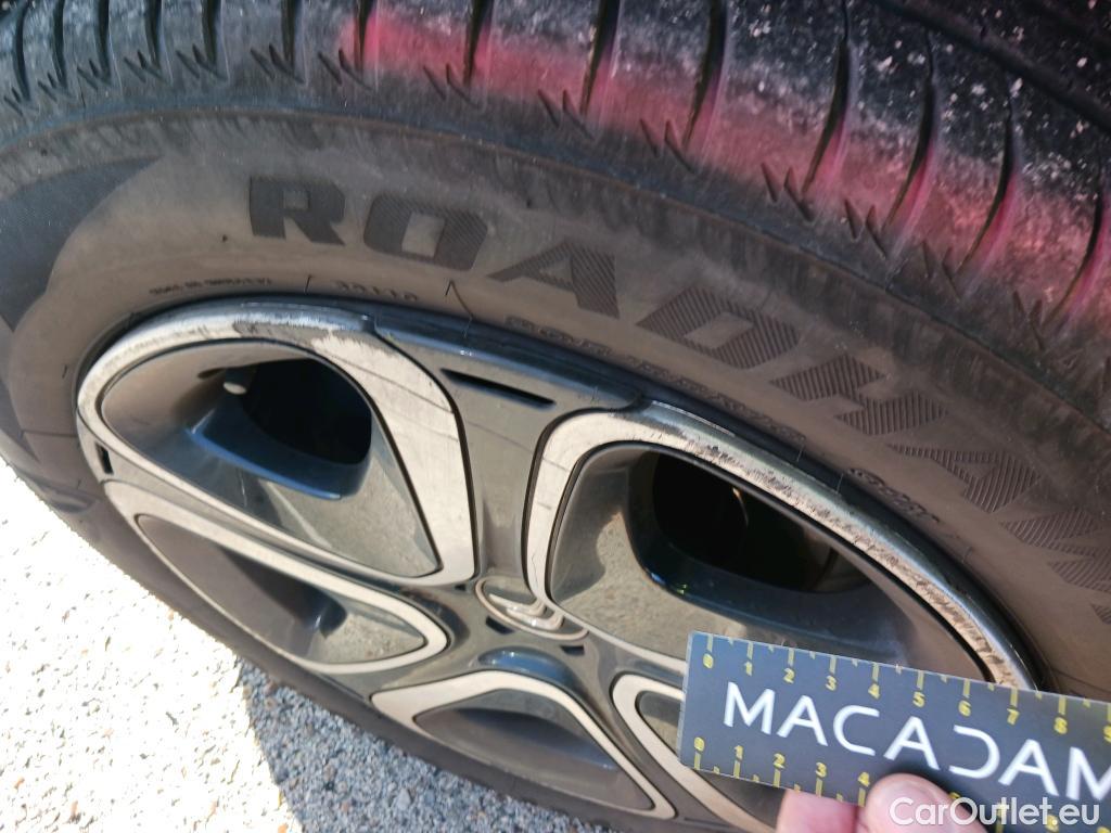  Citroen  C4 Cactus CITROEN  / 2018 / 5P / berlina con portón BlueHDi 100 S&S Feel #16