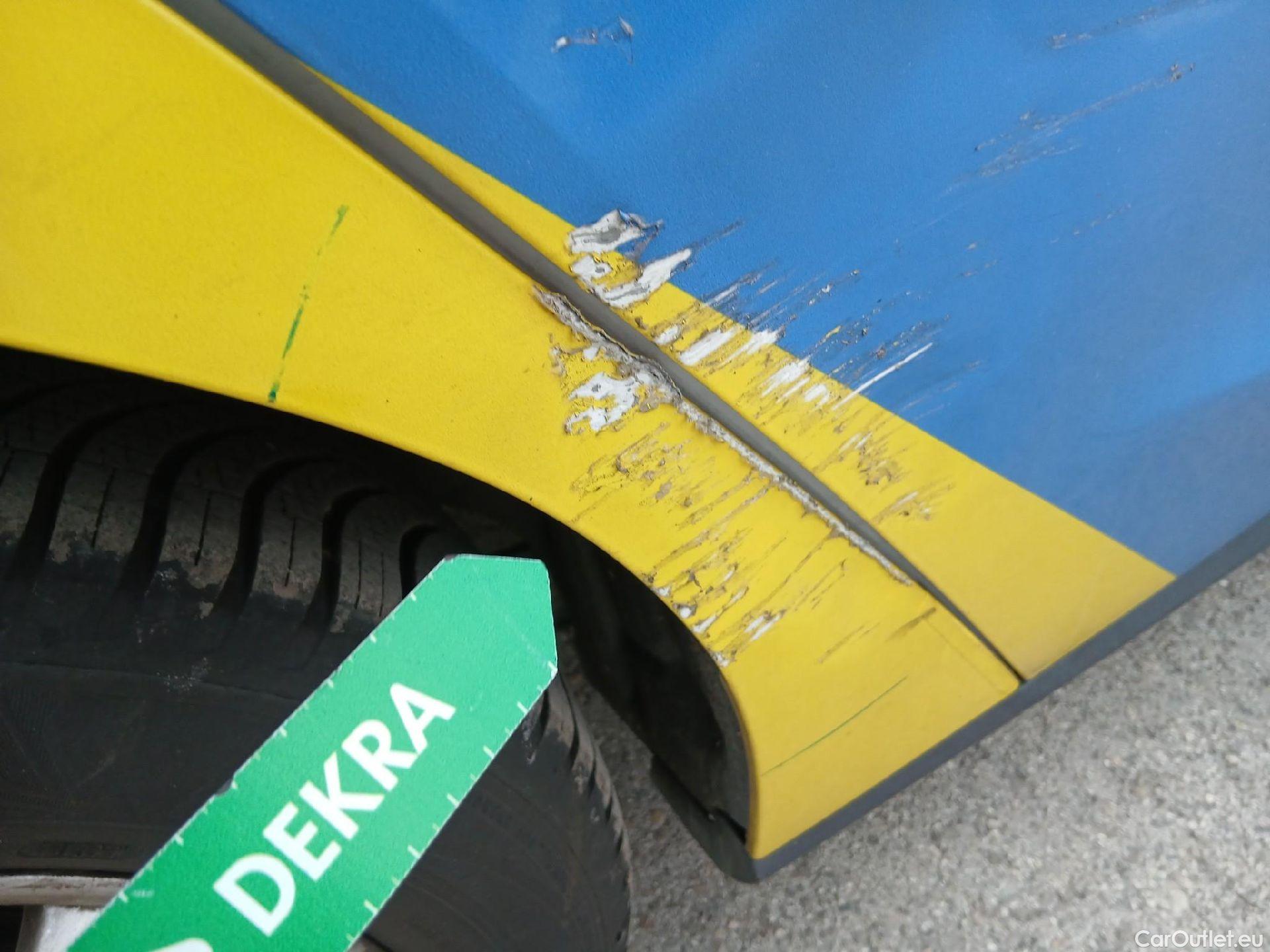  Ford  Focus FORD  / 2018 / 5P / familiar 2.0 Ecoblue 110kW Titanium Auto Sportbr. #19