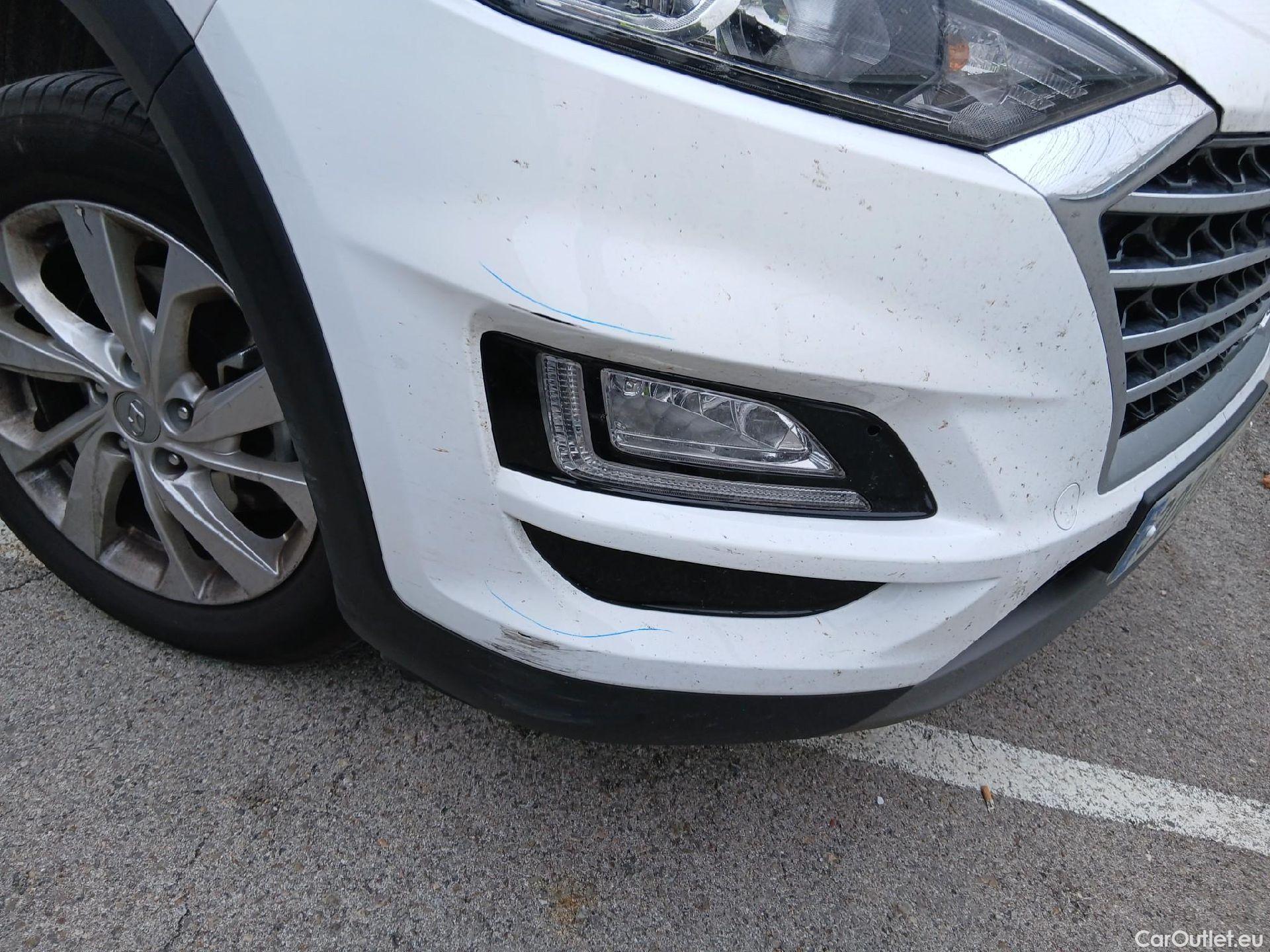  Hyundai  Tucson HYUNDAI  / 2018 / 5P / todoterreno 1.6 CRDI 85kW (116CV) 48V SLE 4X2(SP)(SL) #5