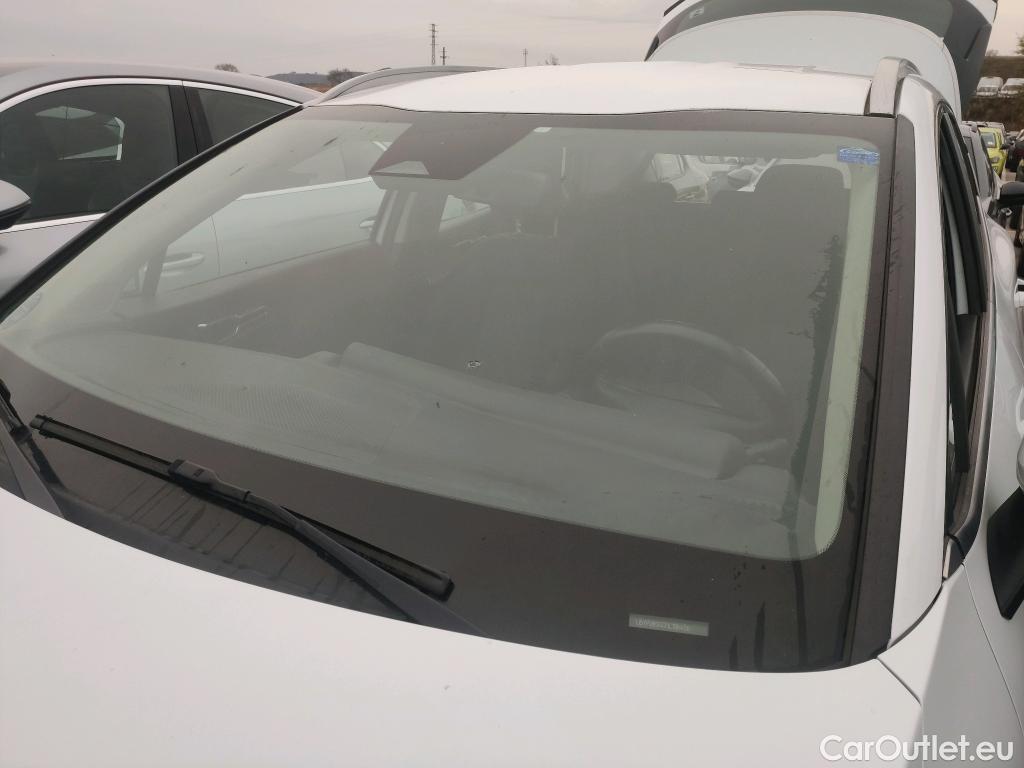  KIA  Sportage KIA  / 2022 / 5P / todoterreno 1.6 CRDi MHEV 100kW (136CV) Business 4X4 #1