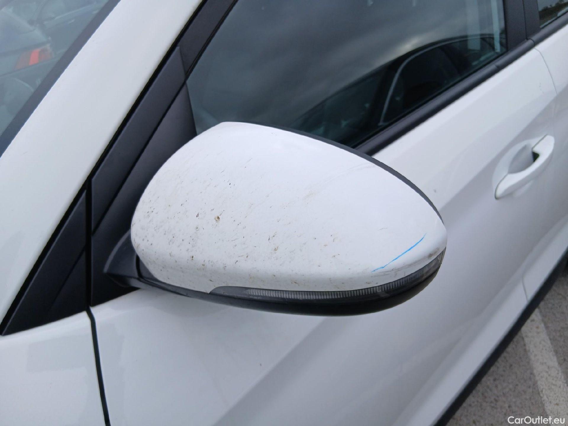  Hyundai  Tucson HYUNDAI  / 2018 / 5P / todoterreno 1.6 CRDI 85kW (116CV) 48V SLE 4X2(SP)(SL) #14