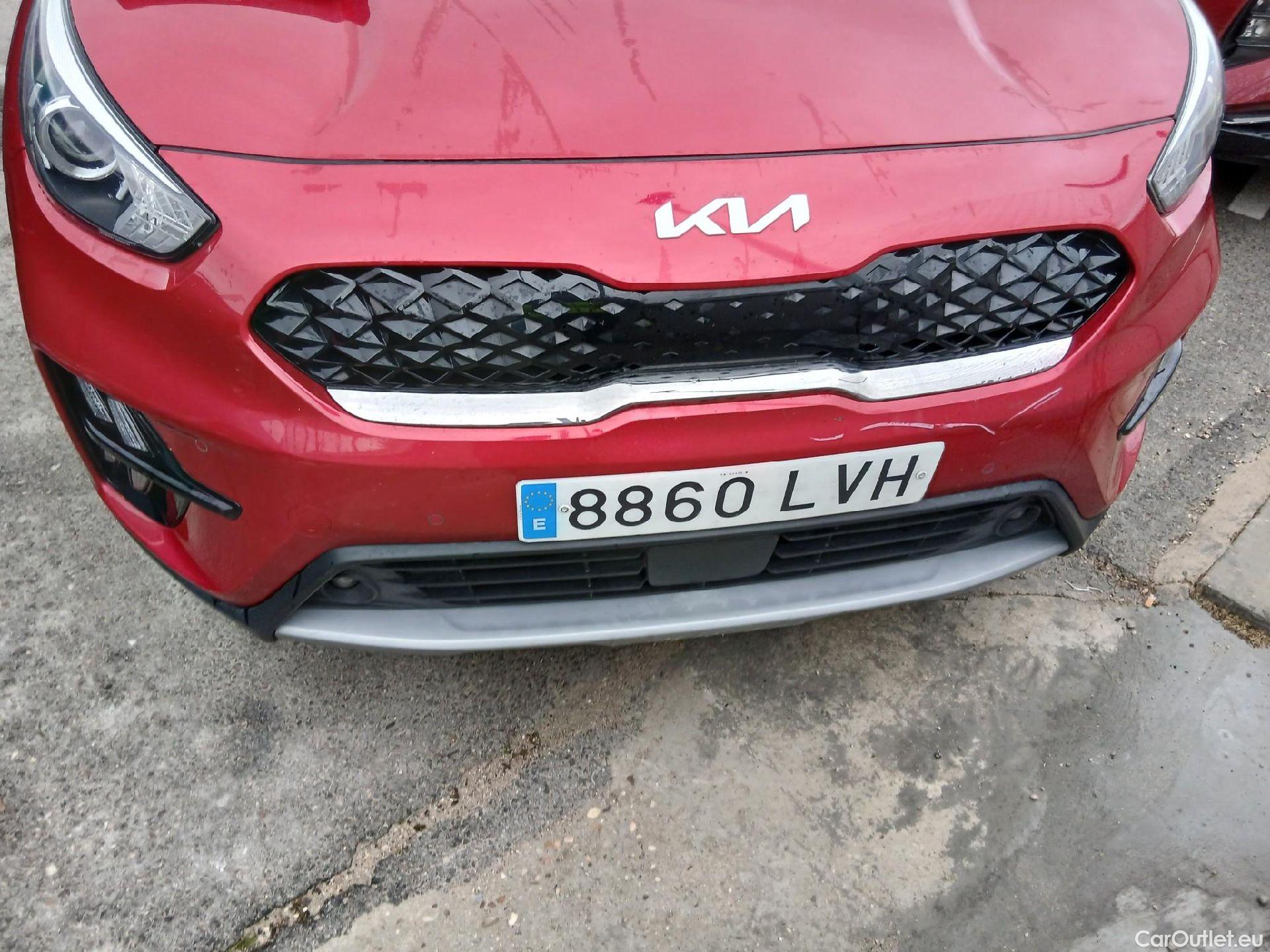 KIA  Niro KIA  / 2019 / 5P / crossover 1.6 GDi PHEV 104kW (141CV) Drive #4