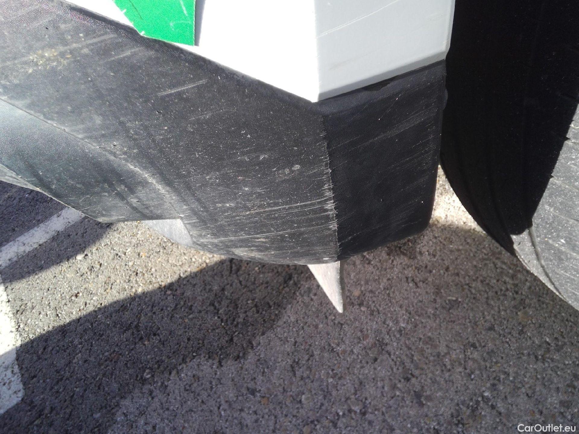  Dacia  Duster DACIA  / 2018 / 5P / todoterreno Comfort TCE 74kW(100CV) ECO-G 4X2 #38