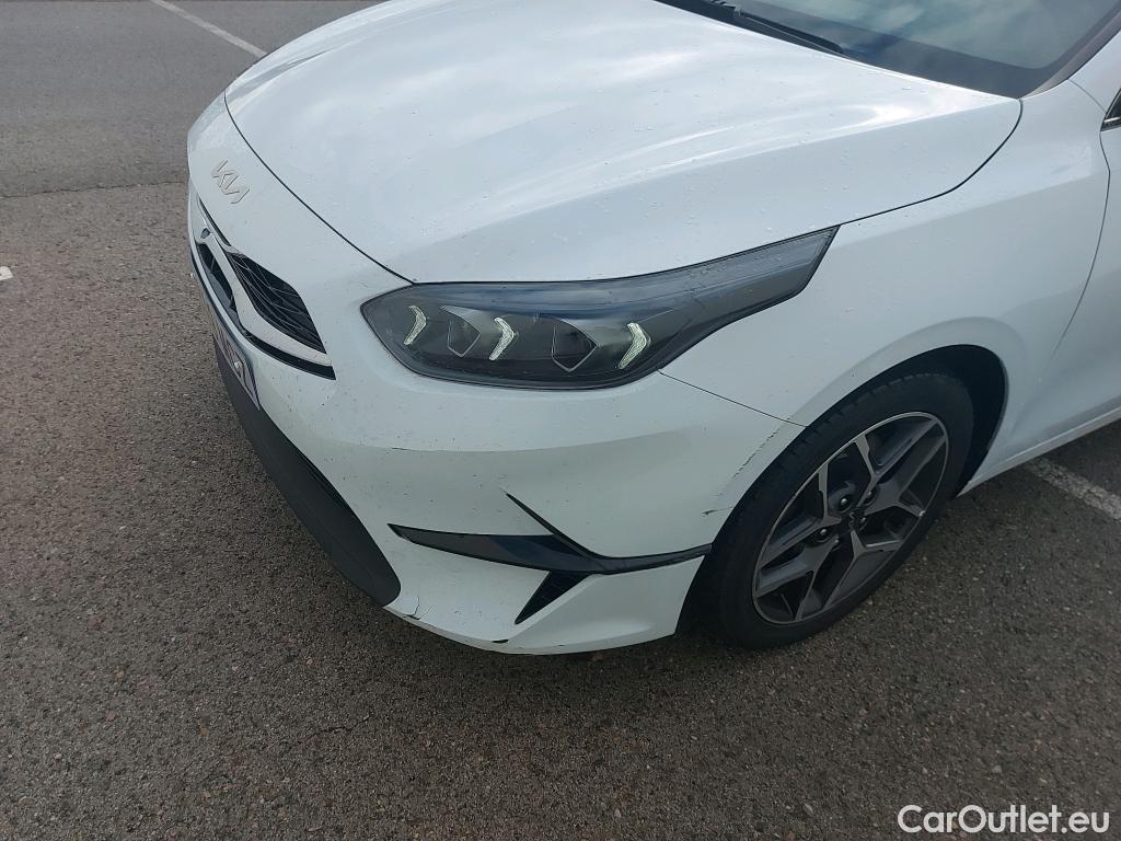  KIA  Cee'd KIA Ceed Tourer / 2021 / 5P / familiar Tourer 1.6 MHEV iMT 100kW Tech #15