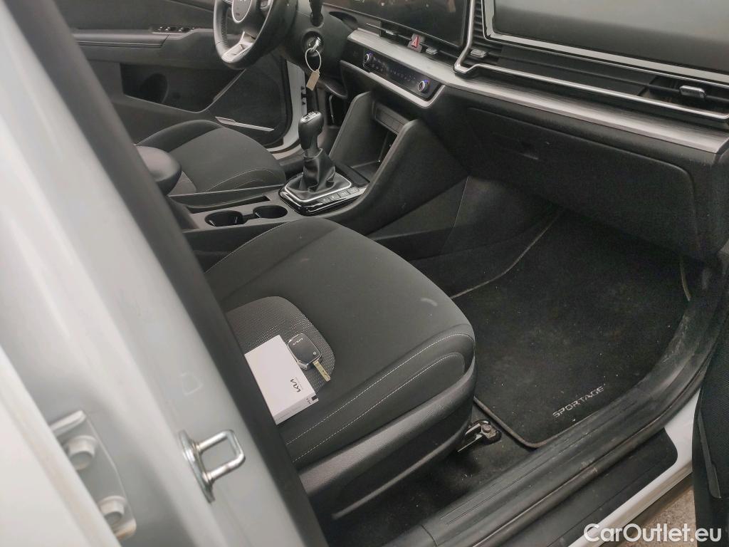  KIA  Sportage KIA  / 2022 / 5P / todoterreno 1.6 CRDi MHEV 100kW (136CV) Business 4X4 #13