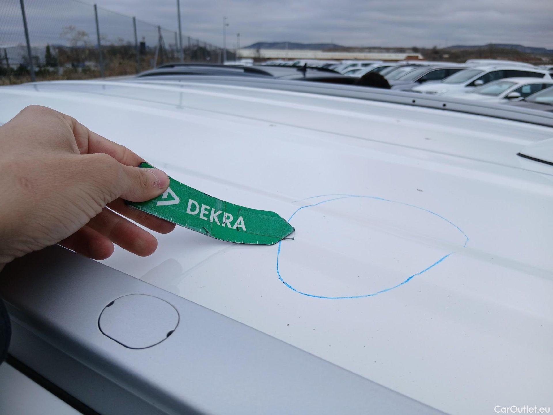  Hyundai  Tucson HYUNDAI  / 2018 / 5P / todoterreno 1.6 CRDI 85kW (116CV) 48V SLE 4X2(SP)(SL) #18