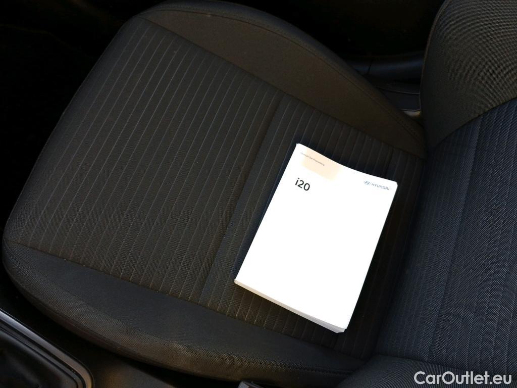  Hyundai  i20 HYUNDAI  / 2020 / 5P / berlina con portón 1.0 TGDI 74kW (100CV) Klass #4