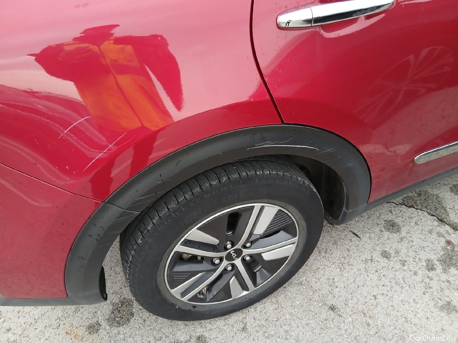  KIA  Niro KIA  / 2019 / 5P / crossover 1.6 GDi PHEV 104kW (141CV) Drive #34