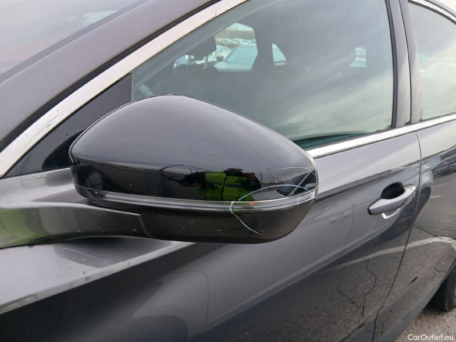  DS  DS7 DS DS 7 Crossback / 2017 / 5P / todoterreno BlueHDi DE 96kW (130CV) Auto. CHIC (AC) #18