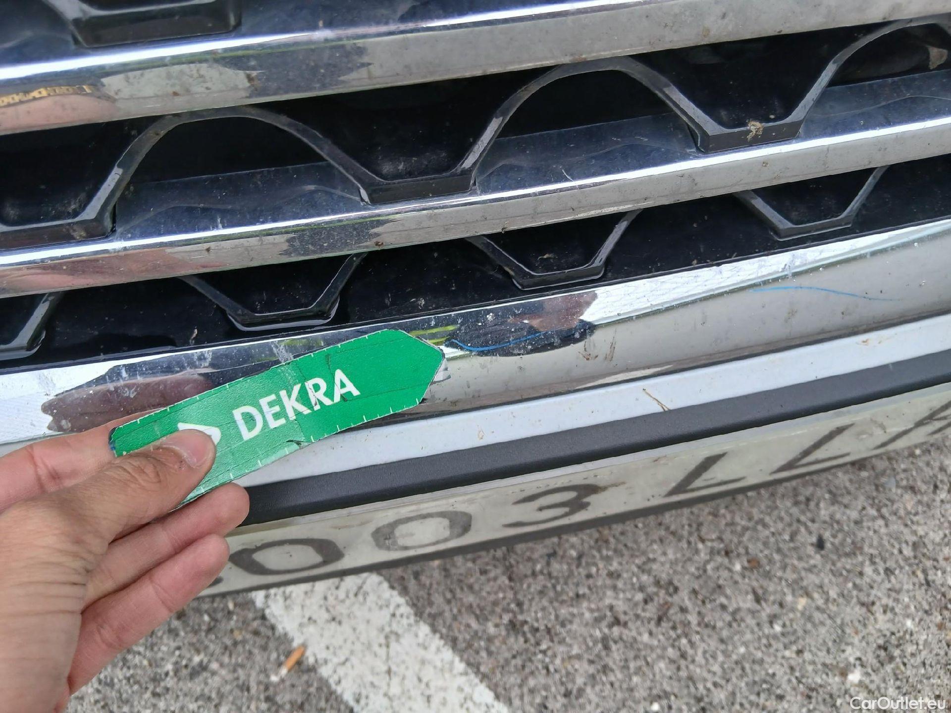  Hyundai  Tucson HYUNDAI  / 2018 / 5P / todoterreno 1.6 CRDI 85kW (116CV) 48V SLE 4X2(SP)(SL) #7