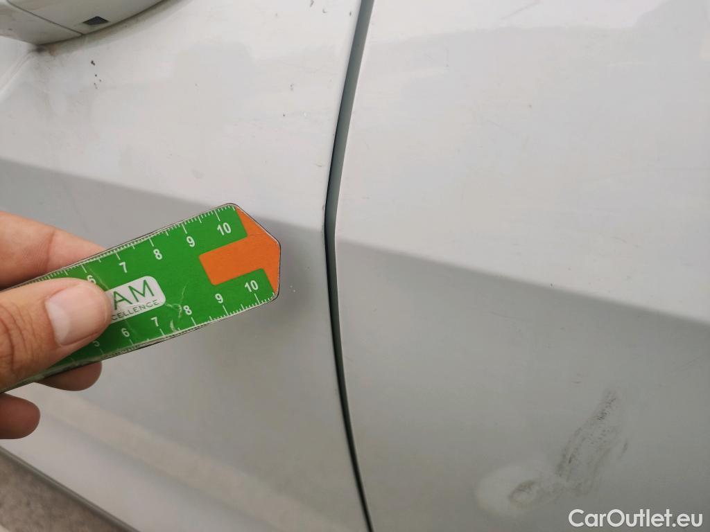  KIA  Sportage KIA  / 2022 / 5P / todoterreno 1.6 CRDi MHEV 100kW (136CV) Business 4X4 #4