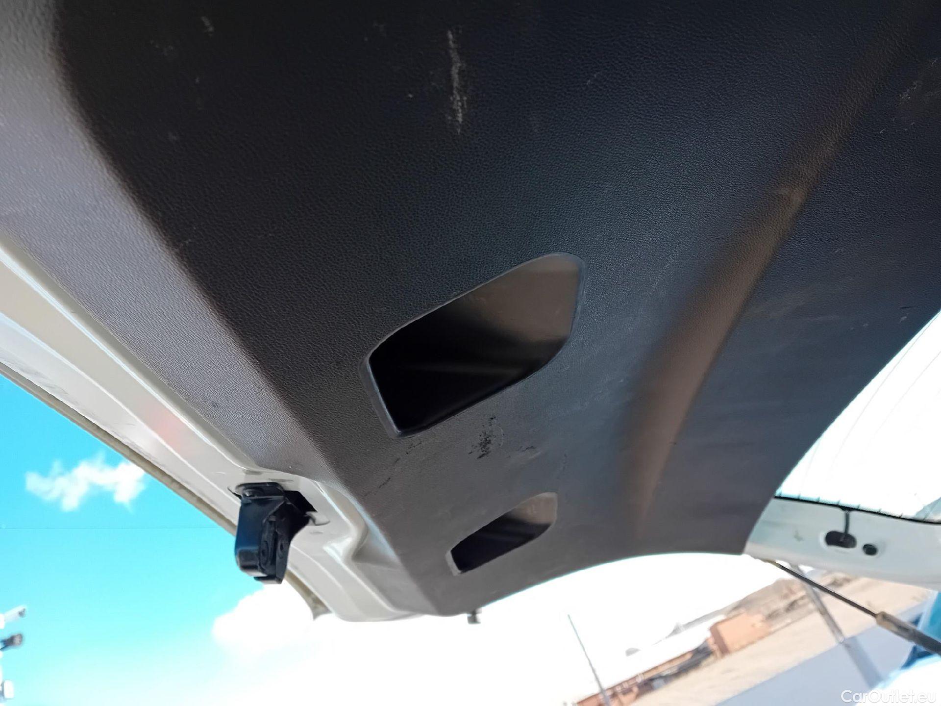  Dacia  Duster DACIA  / 2018 / 5P / todoterreno Comfort TCE 74kW(100CV) ECO-G 4X2 #23