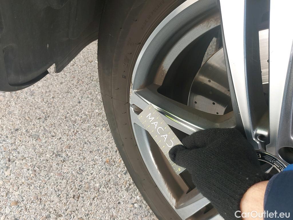  Mercedes  G-Klasee MERCEDES-BENZ Clase GLC / 2019 / 5P / todoterreno GLC 300 de 4MATIC #4