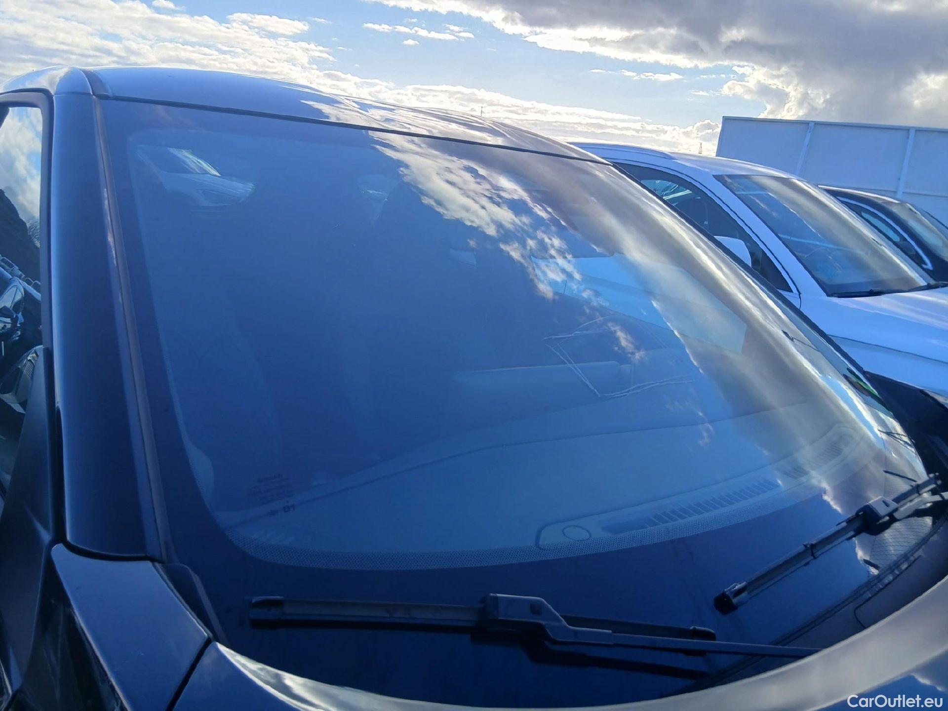  Nissan  Juke NISSAN  / 2019 / 5P / crossover DIG-T 84 kW (114 CV) 6M/T N-Connecta #4