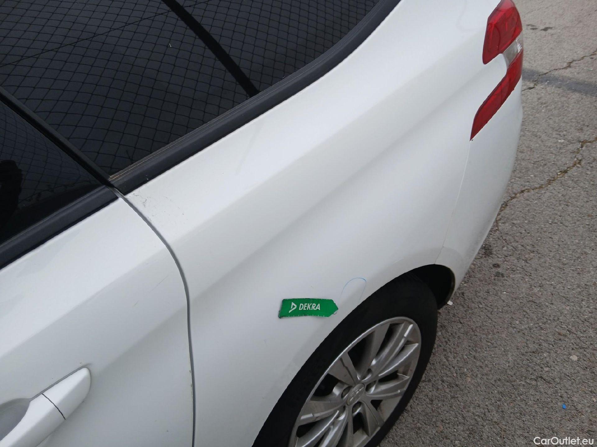  Peugeot  308 PEUGEOT  / 2017 / 5P / familiar SW Style BlueHDi 130 S&S 6 Vel. MAN (AC) #7